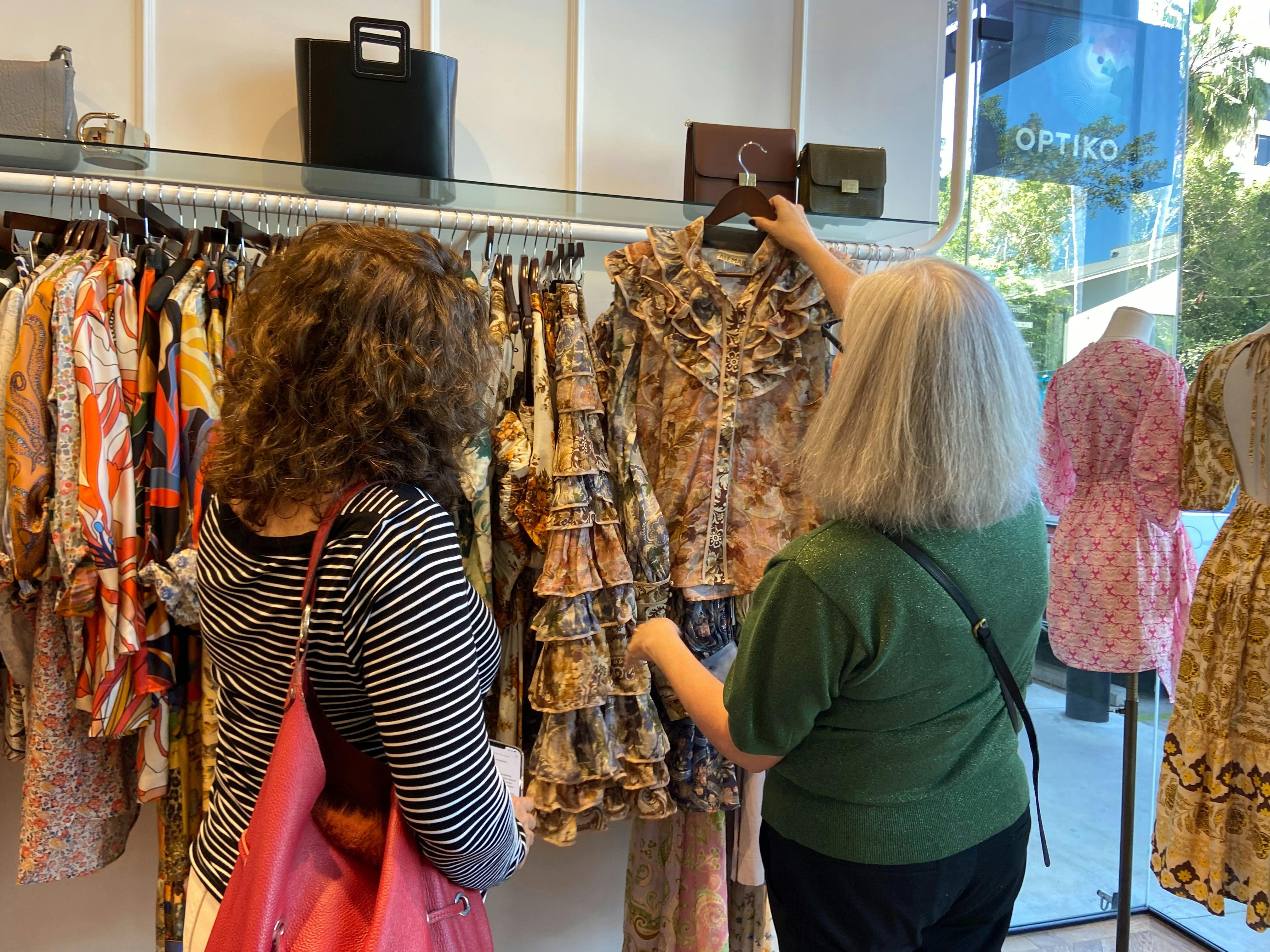 Shopping and styling tour with a personal stylist