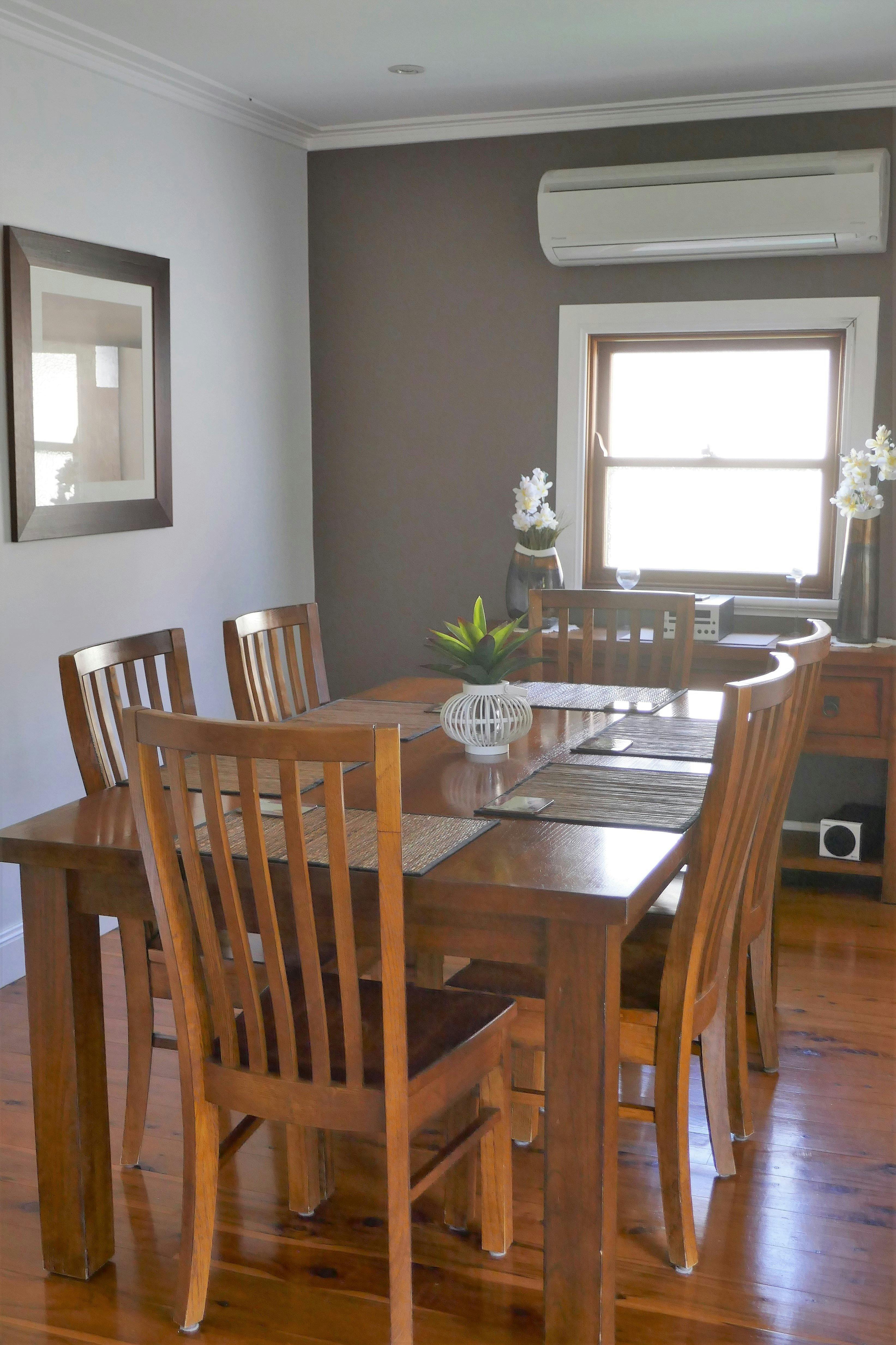 A Market Place Mudgee Dining room