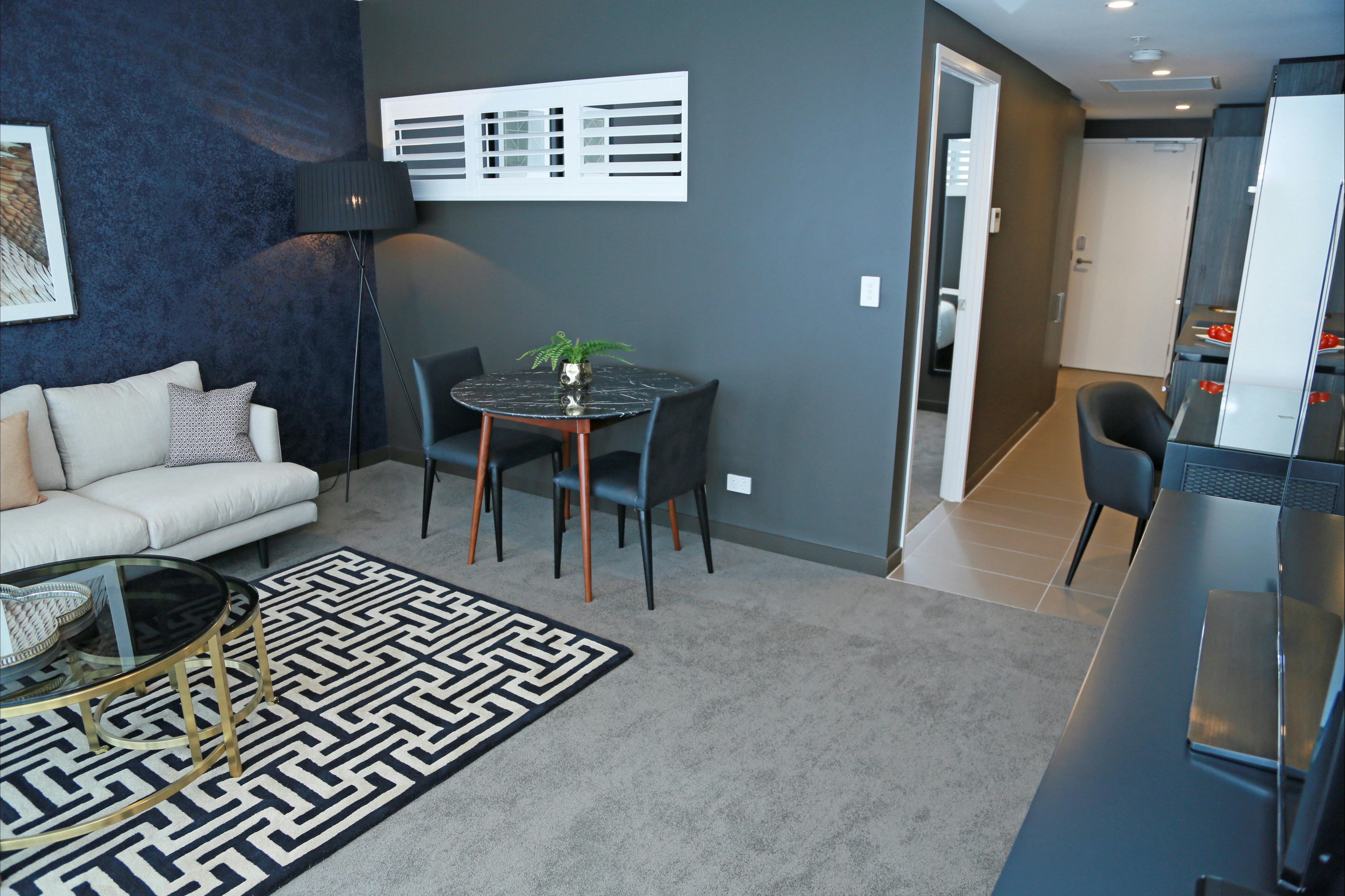 Studio & 1 Bedroom Apartment Living Room