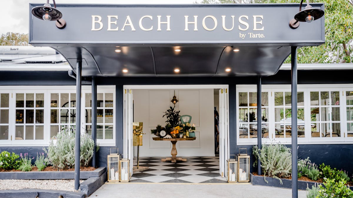 Entrance to Tarte Beach House Currumbin
