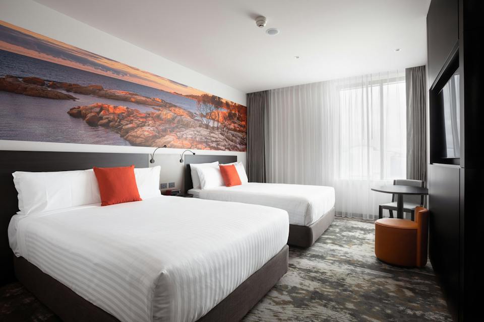 Novotel Devonport photo