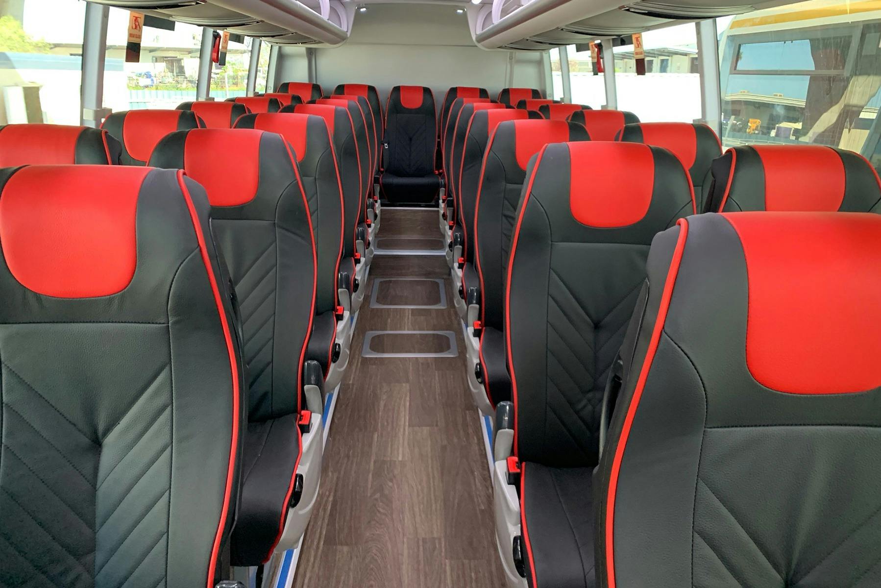 Midi coach interior