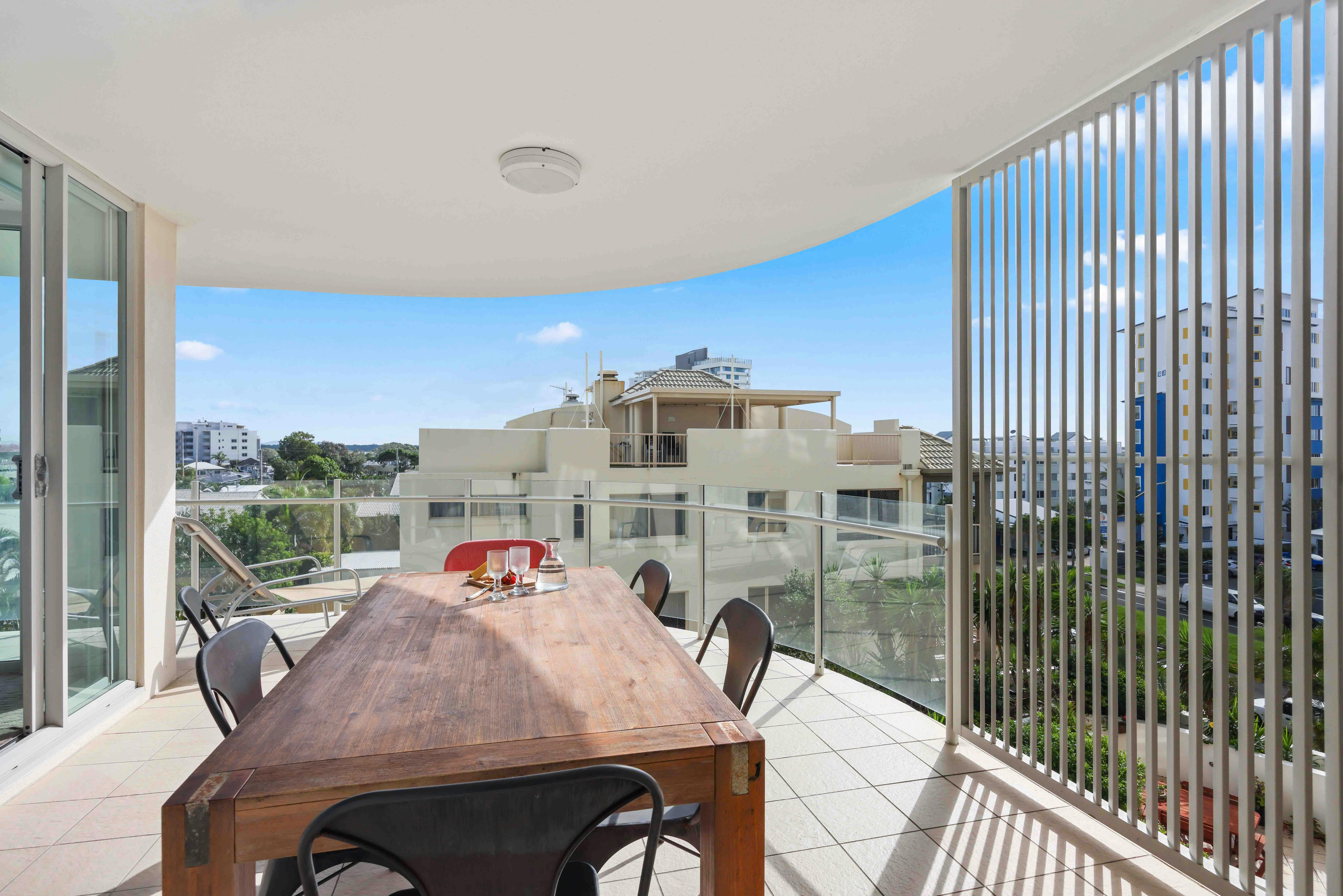 Deluxe 3 Bedroom Spa Apartment