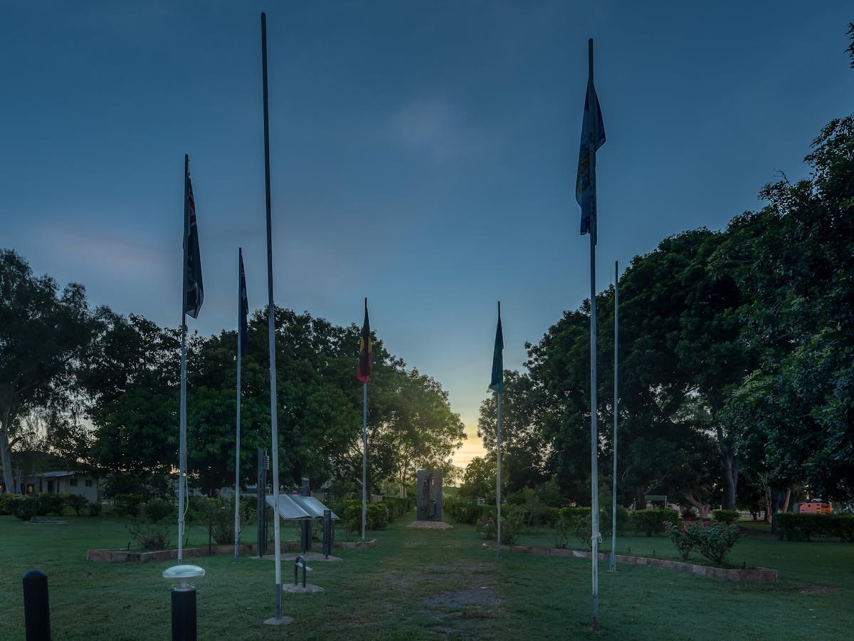 Anzac Park, Anzac day, tennis court, bbq areas, shady picnic areas, tennis, art sculptures