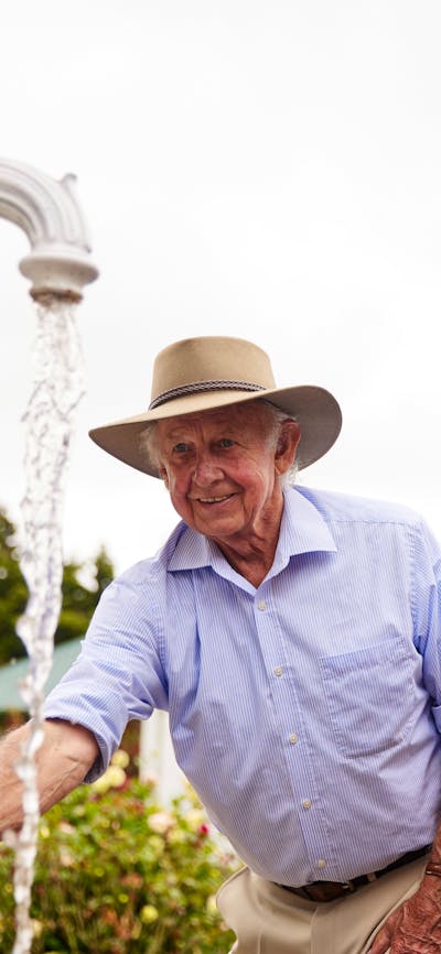 Stuart Hume water pump demo