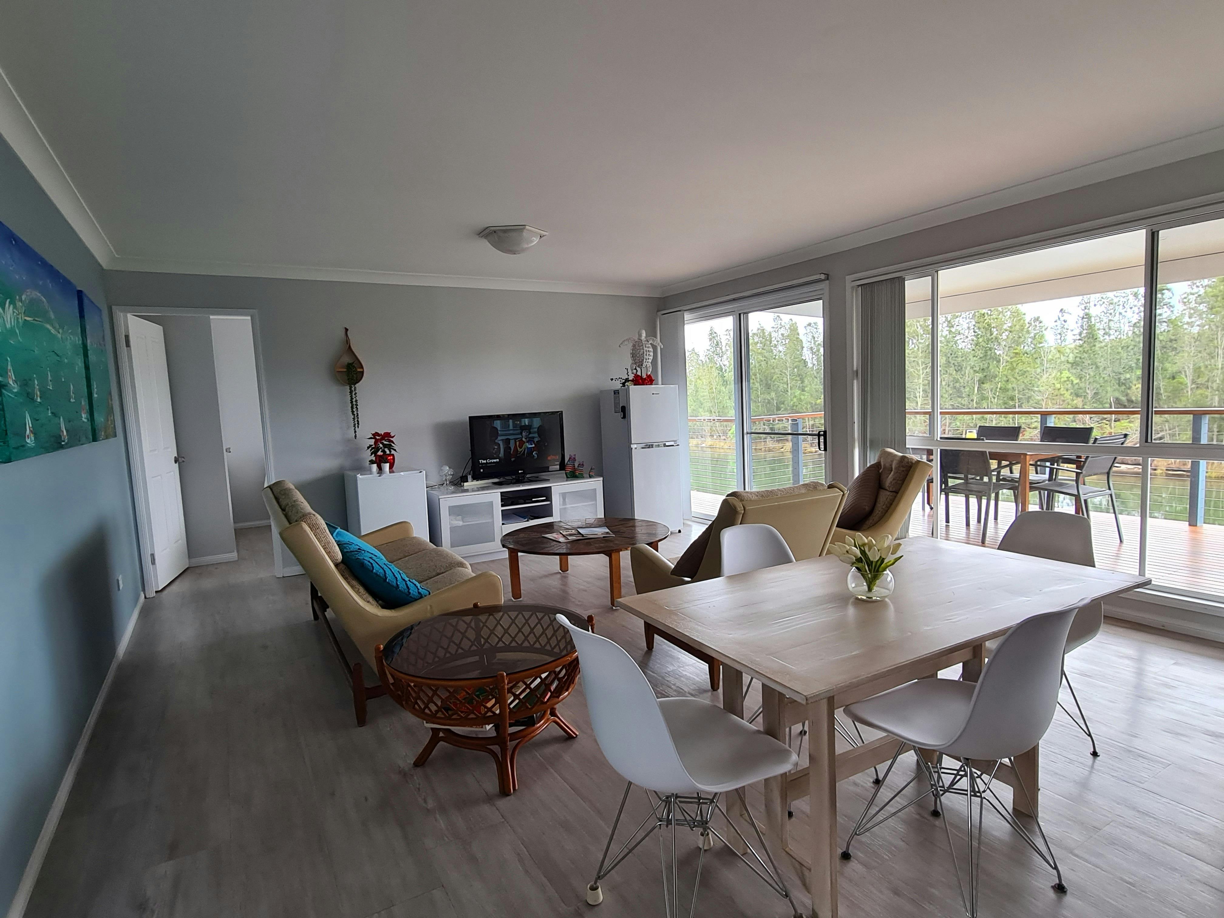 Lounge and dining room