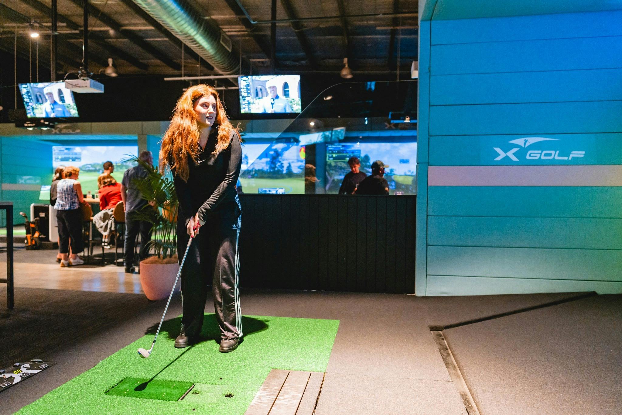 Indoor golf