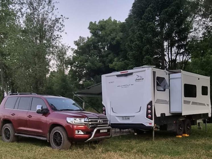 Caravan setup on caravan/camper site