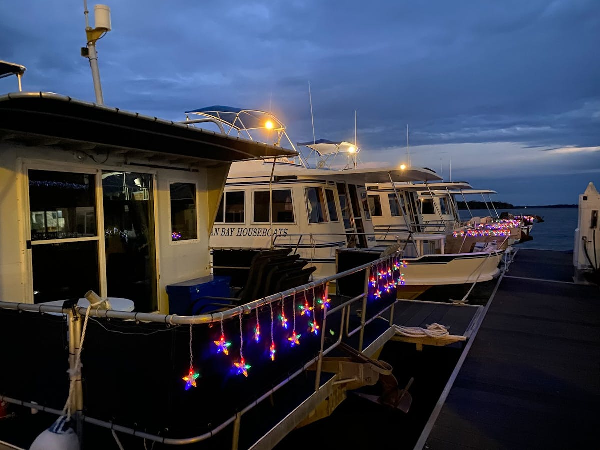 Christmas Cruising