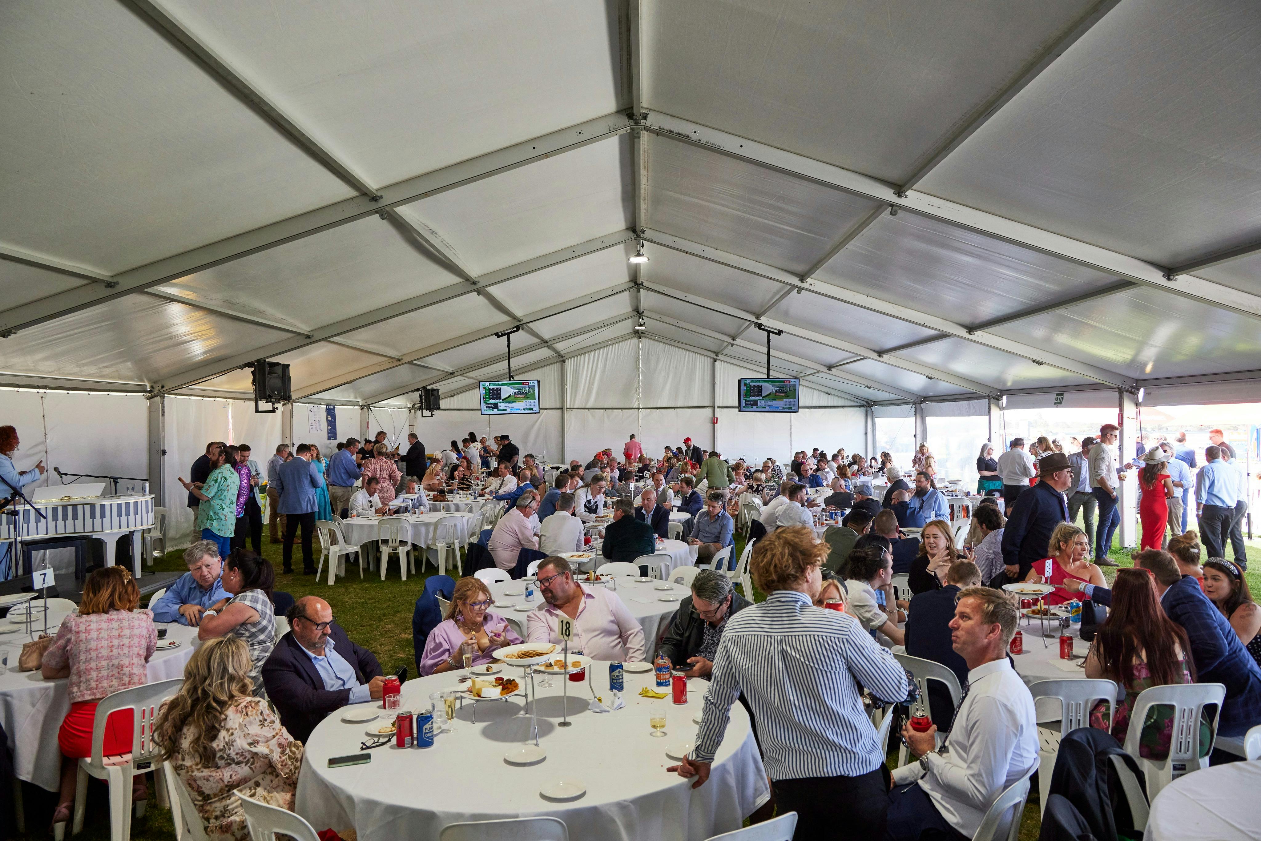 Ladbrokes Geelong Cup