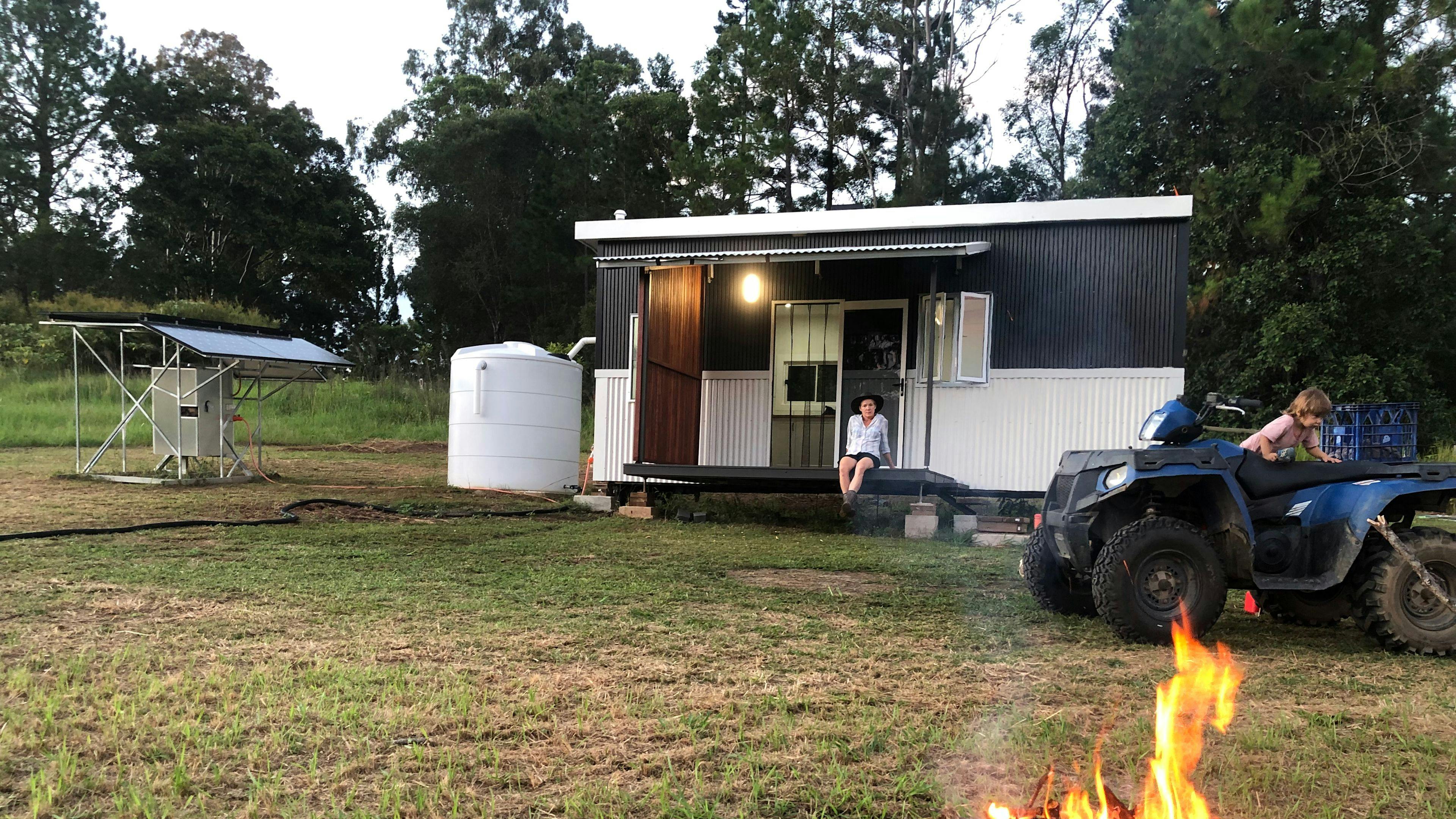 Bee Farm Off-Grid Tiny Home Stay