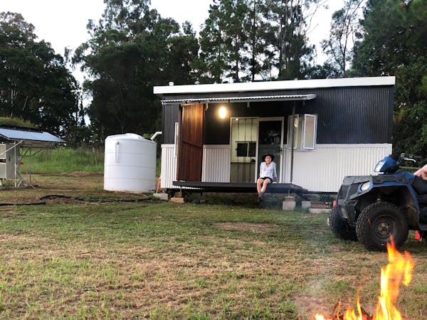 Bee Farm Off-Grid Tiny Home Stay