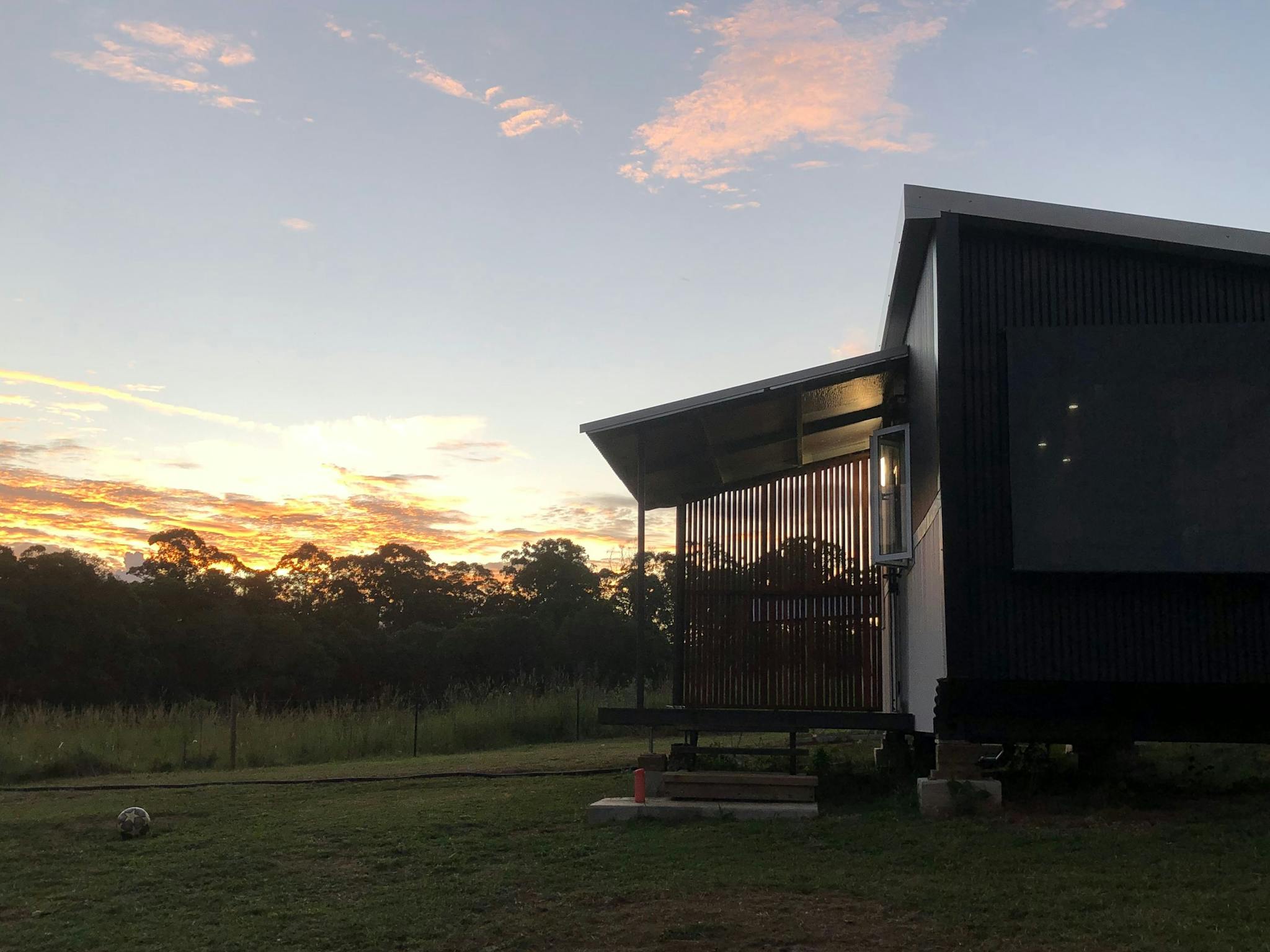Bee Farm Off-Grid Tiny Home Stay Bee Farm Off-Grid Tiny Home Stay