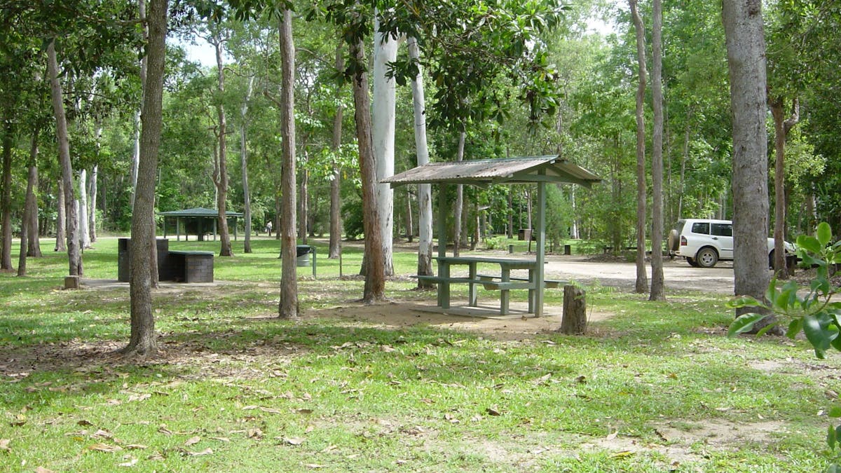 Day-use area in Broadwater