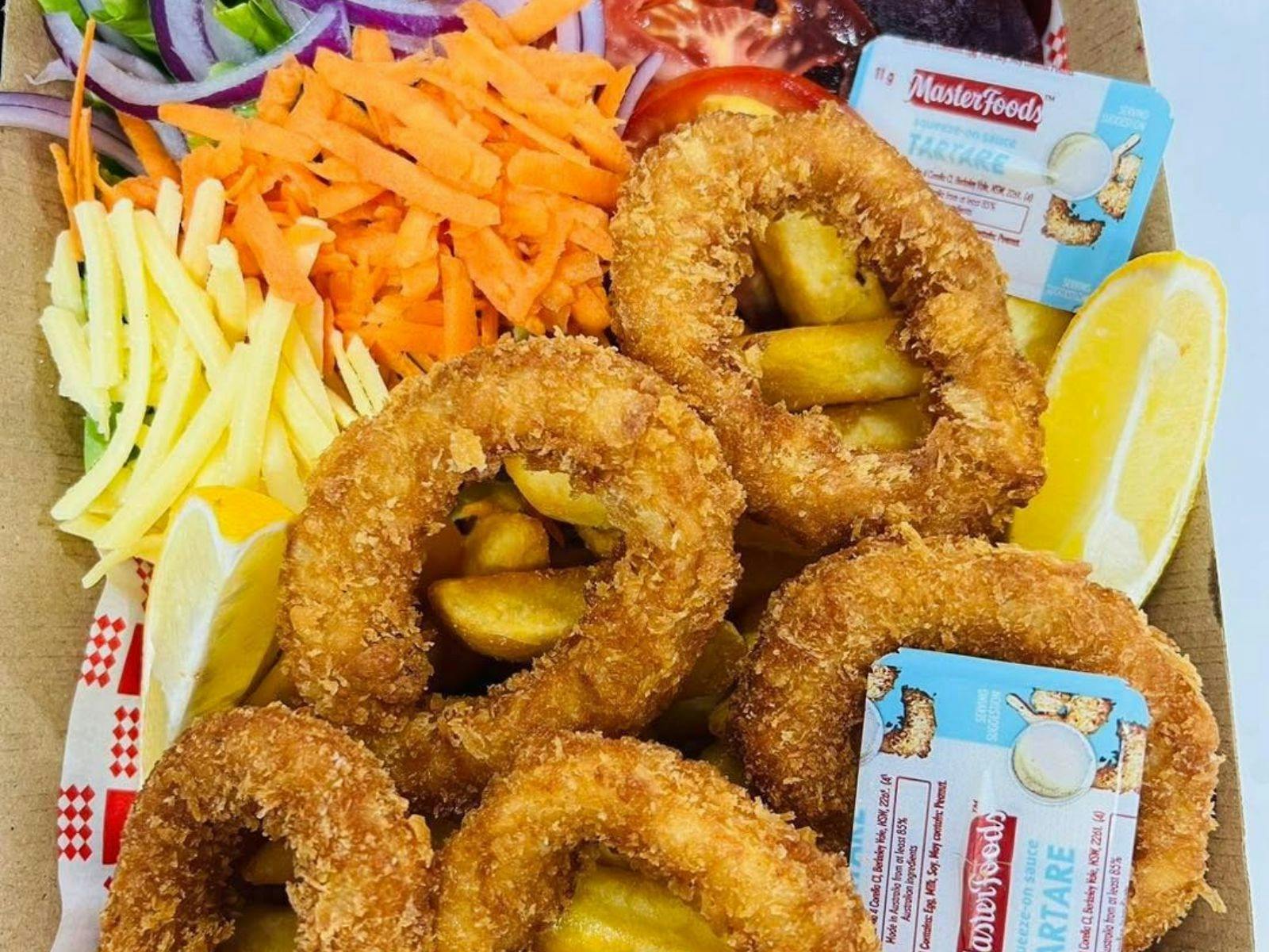 Calamari, chips & salad