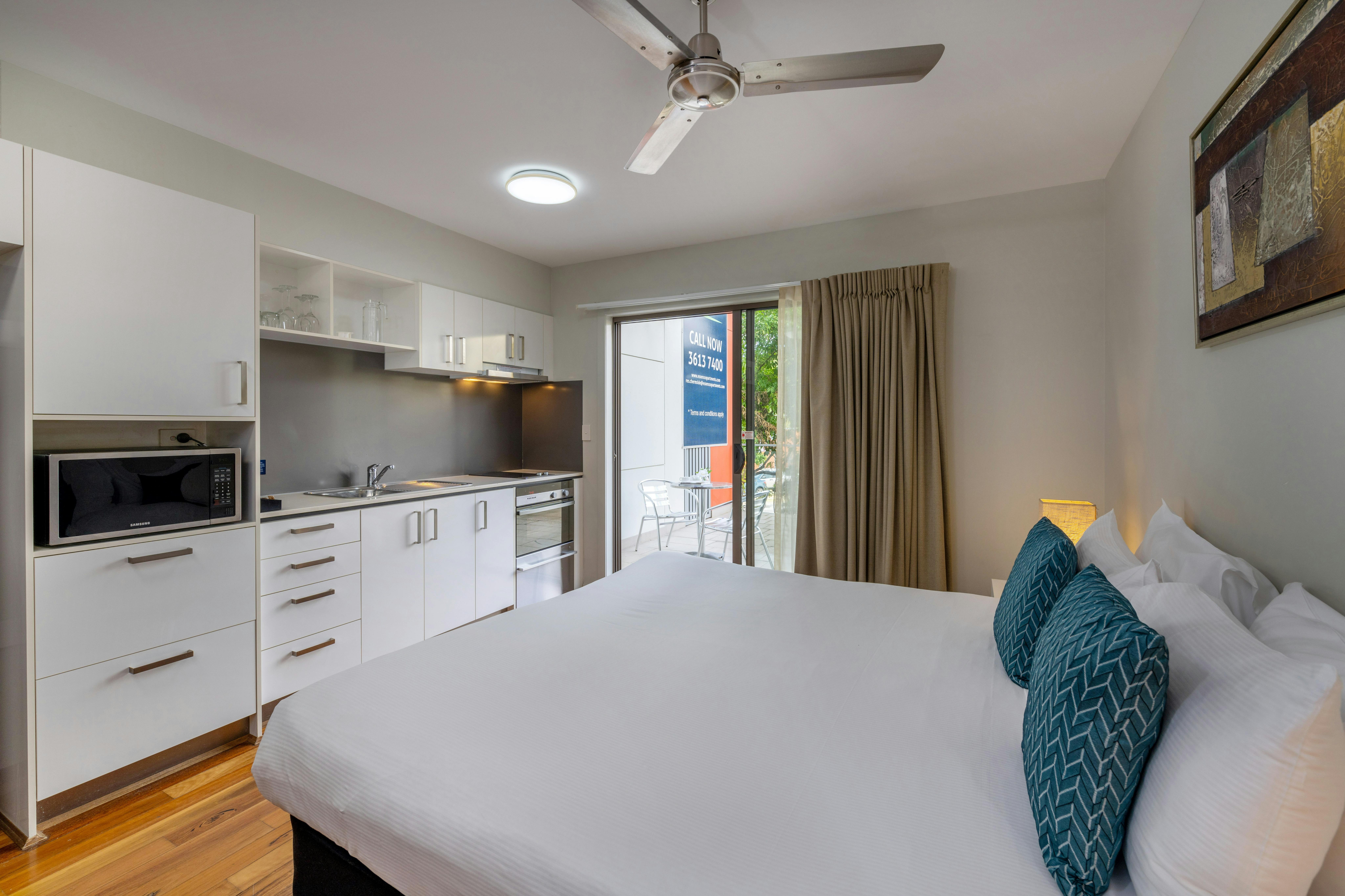 Studio Balcony Apartment