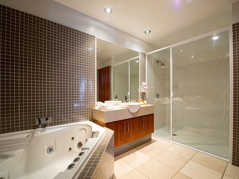 1 Bedroom Executive Spa Apartment image