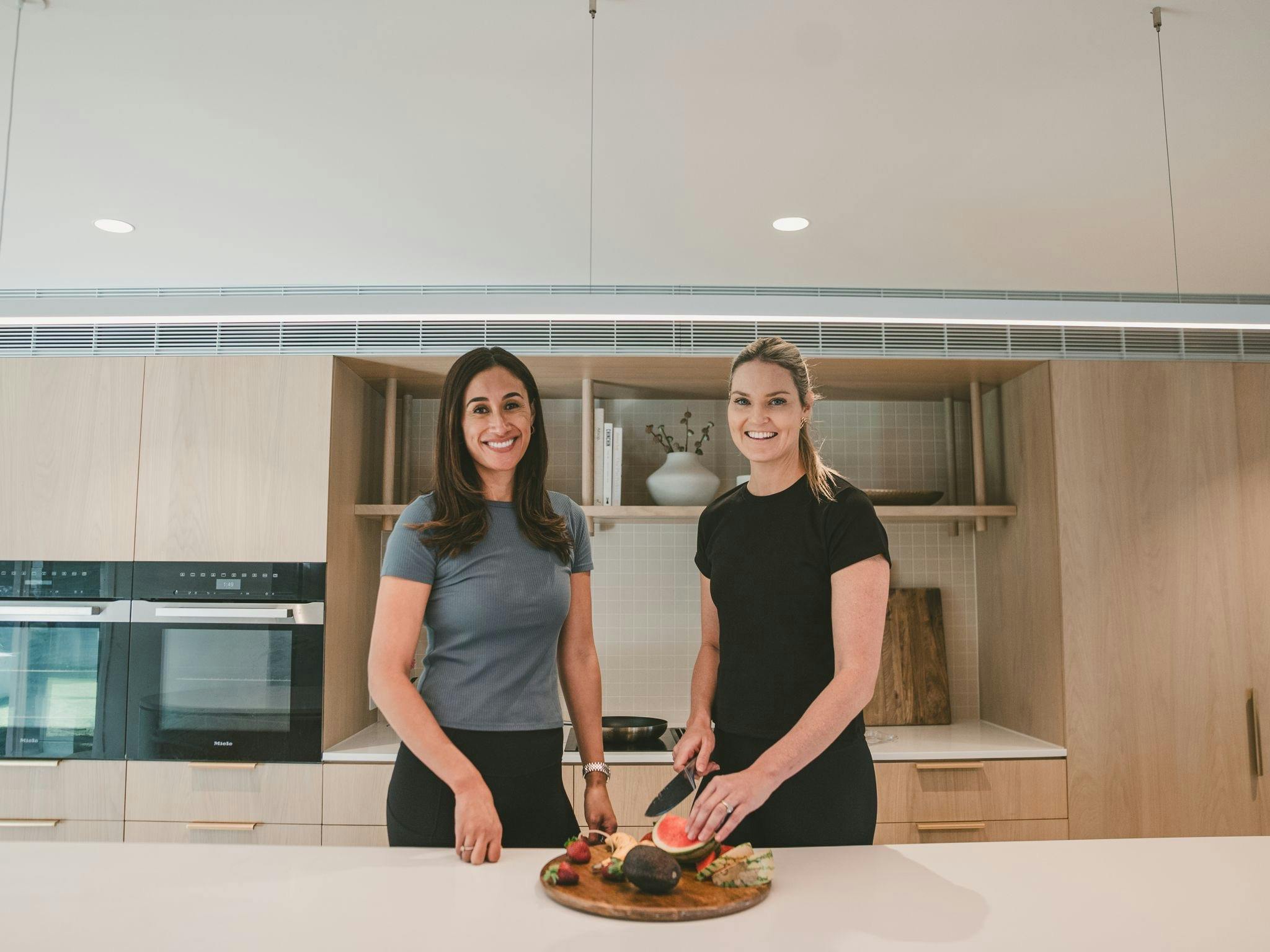 Gretel Bueta and Maria Folau Gretel Bueta and Maria Folau