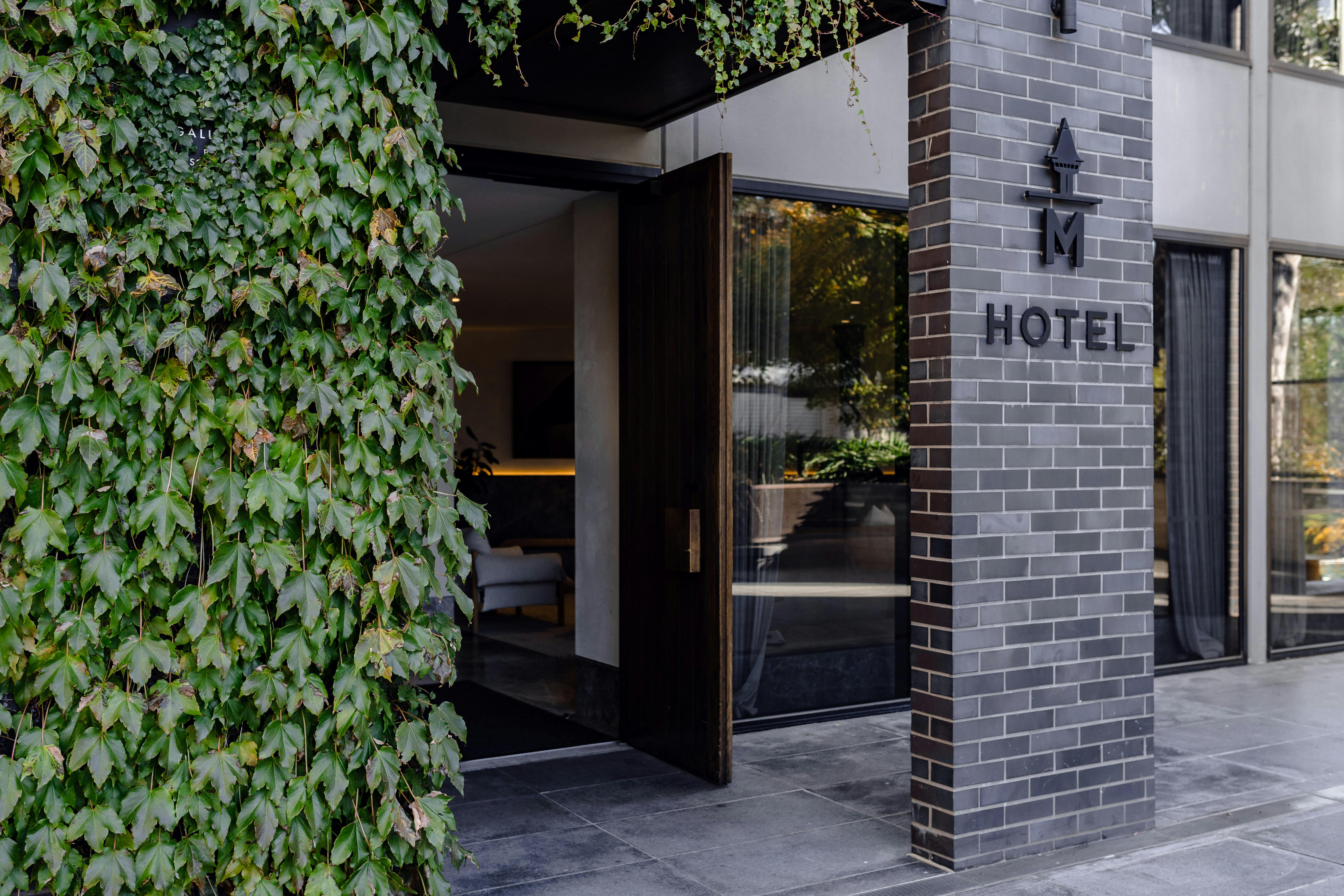 Mitchelton Hotel