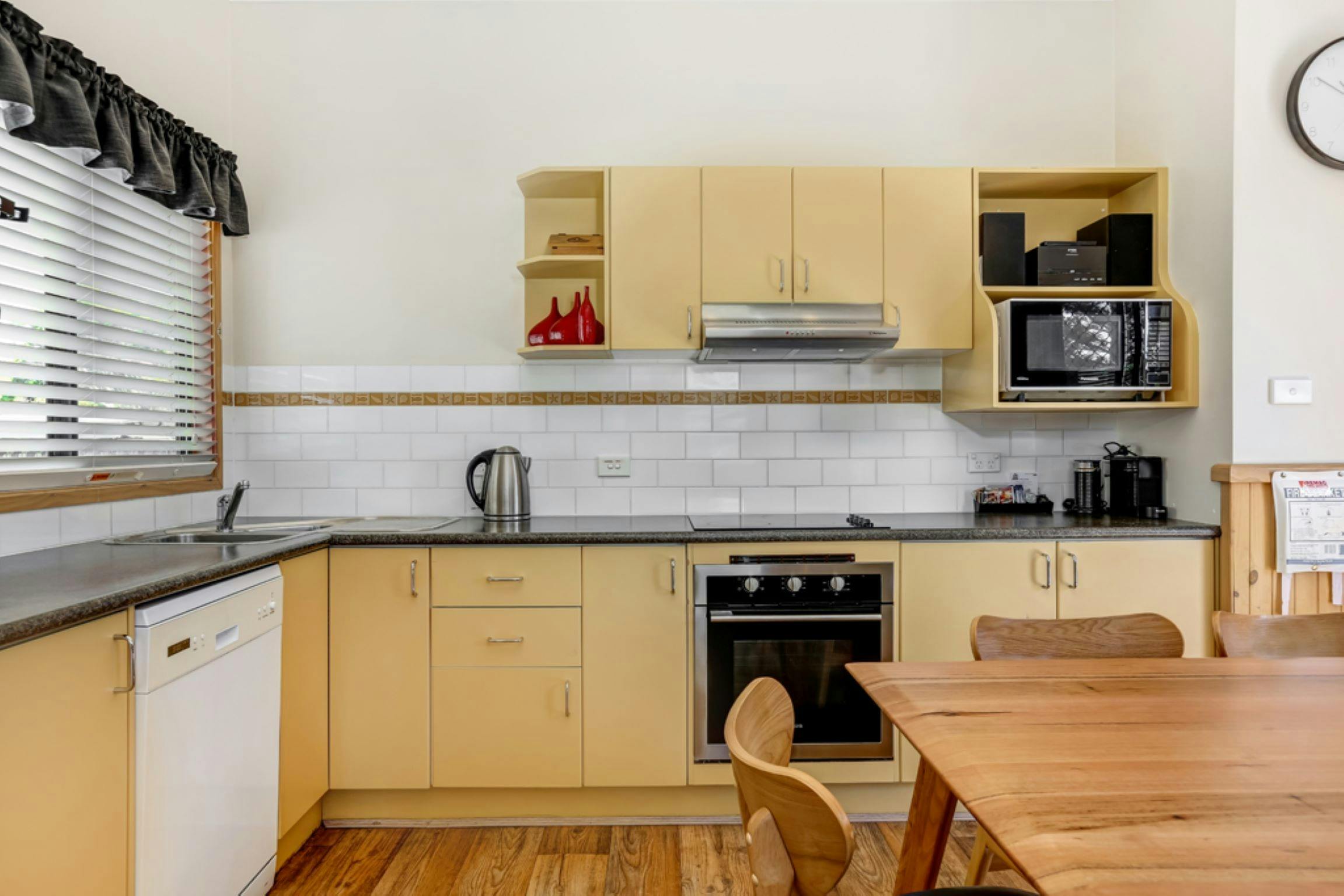 Deluxe Spa Cabins (Sleeps six)