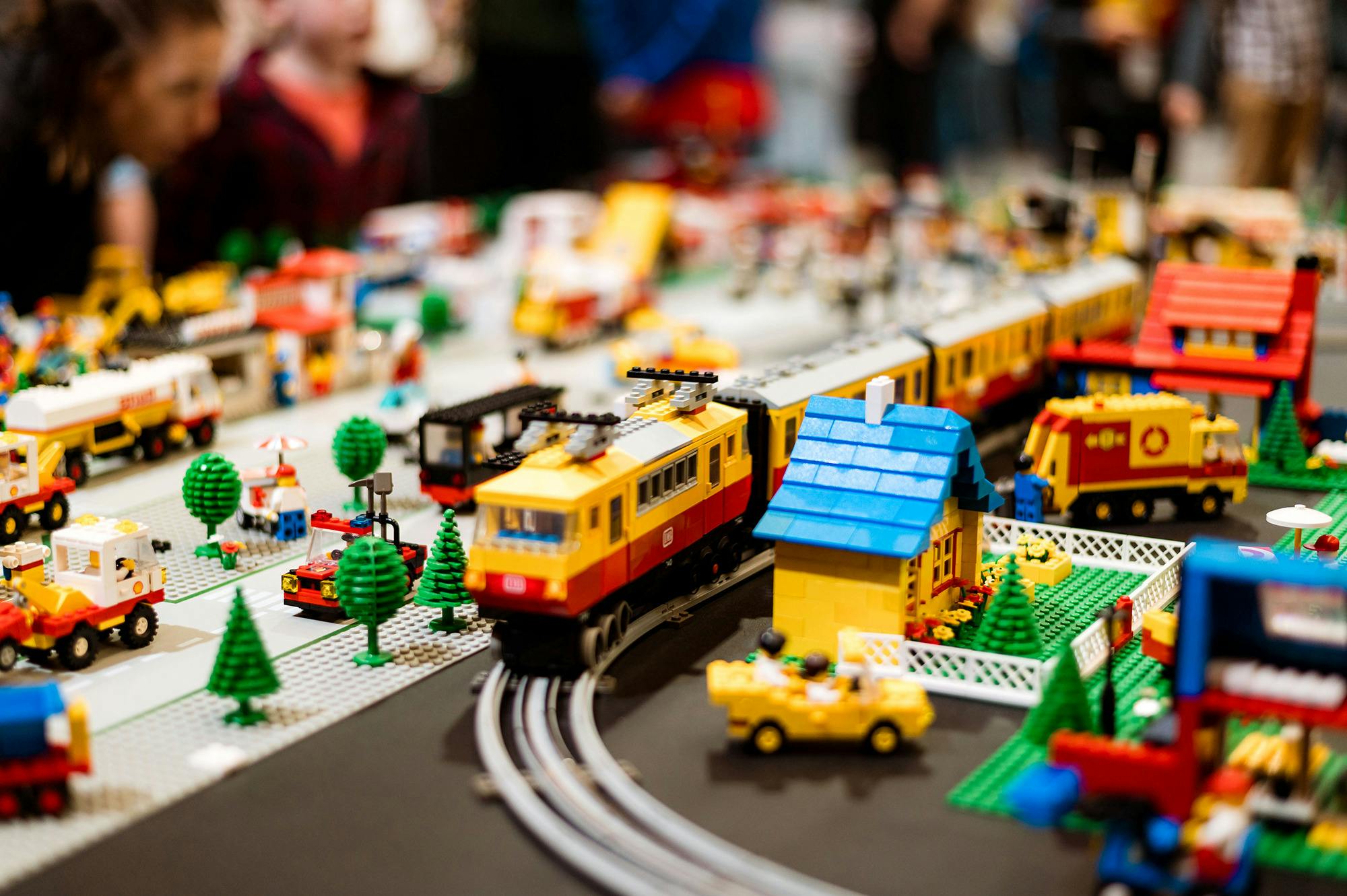 Vintage LEGO displays at Bendigo Bricks