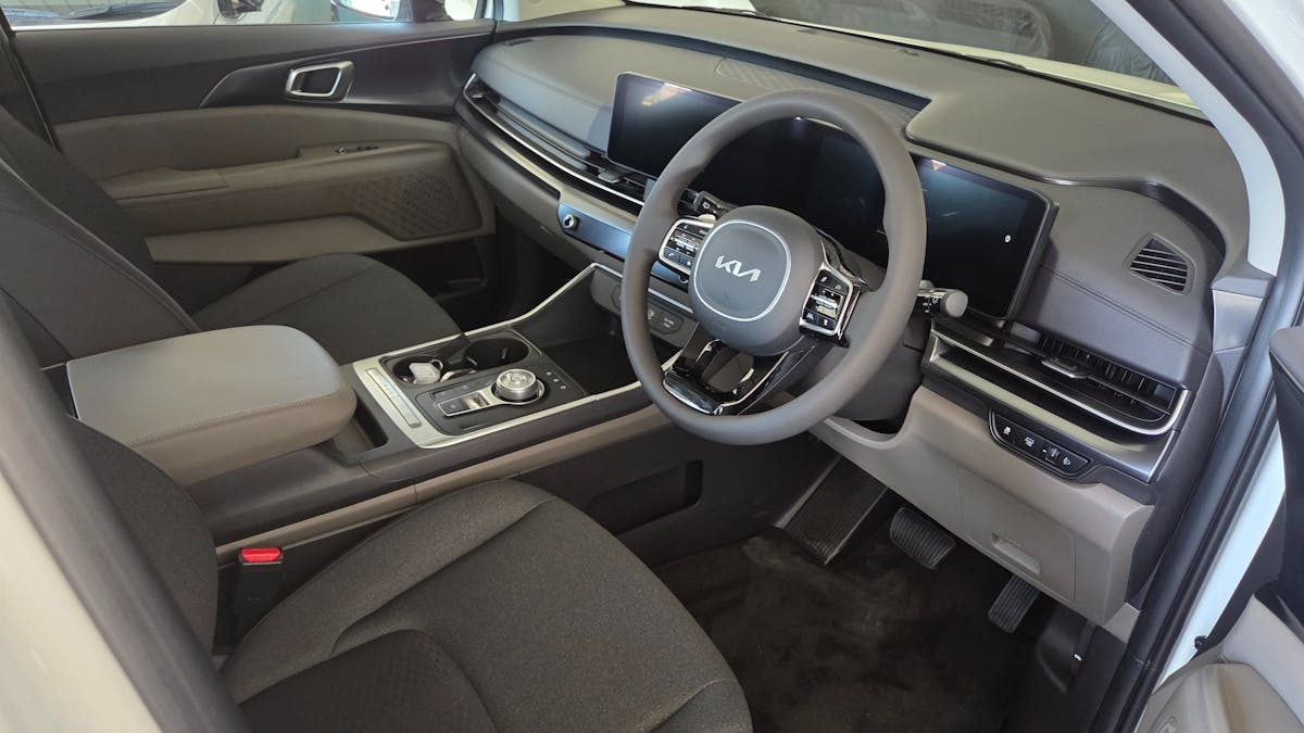 2025 Kia Carnival Hybrid