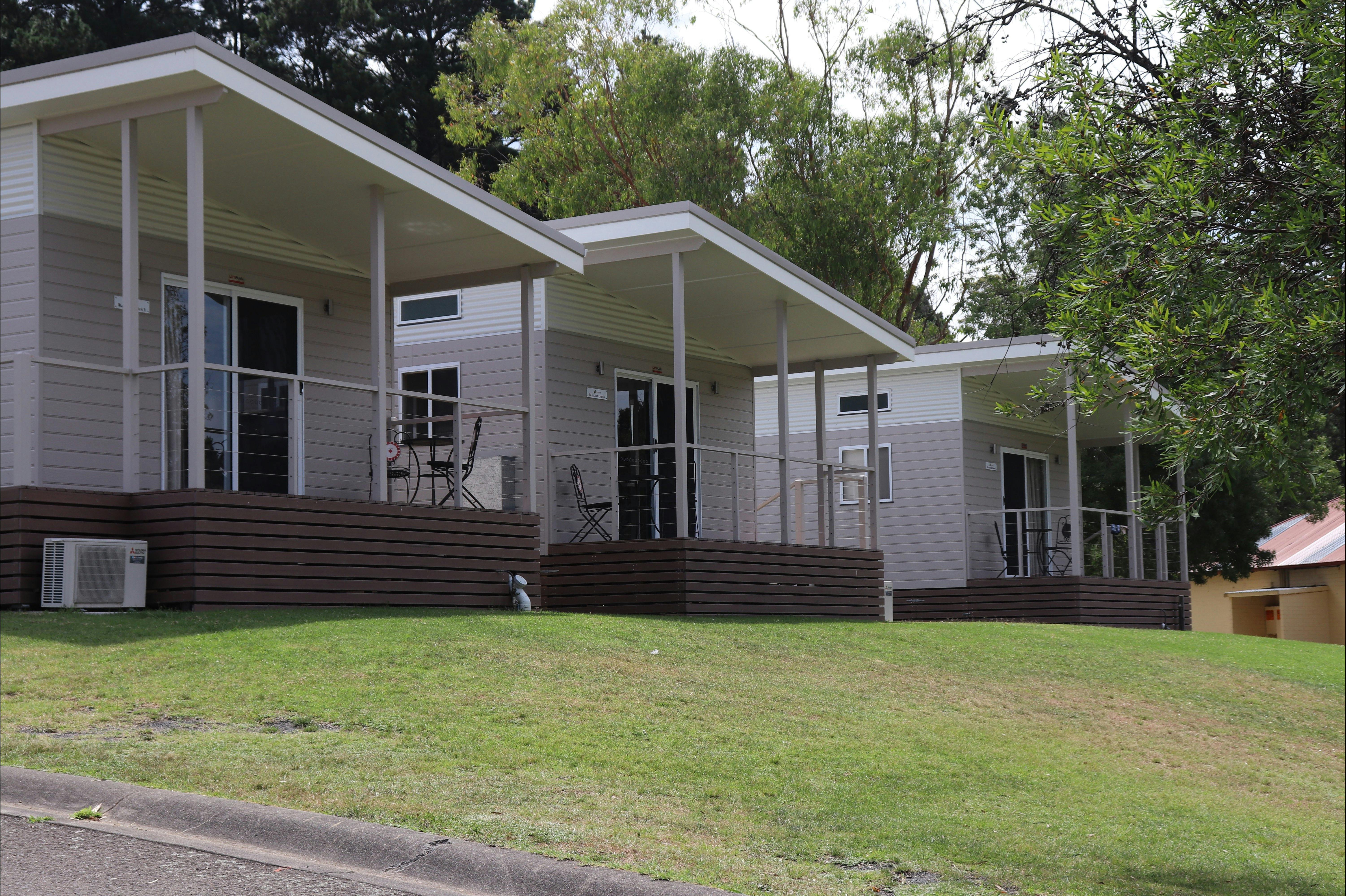 Blaxland Cabin