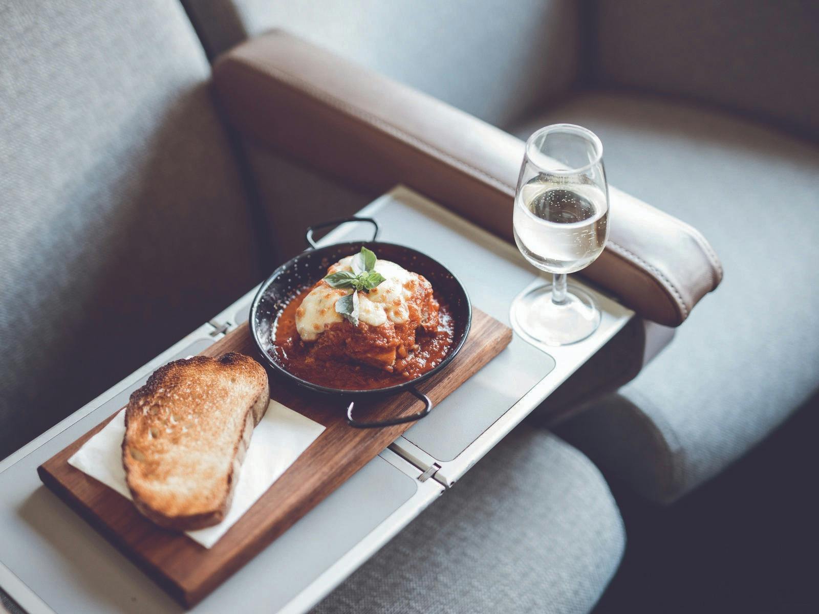 Adelaide - Melbourne