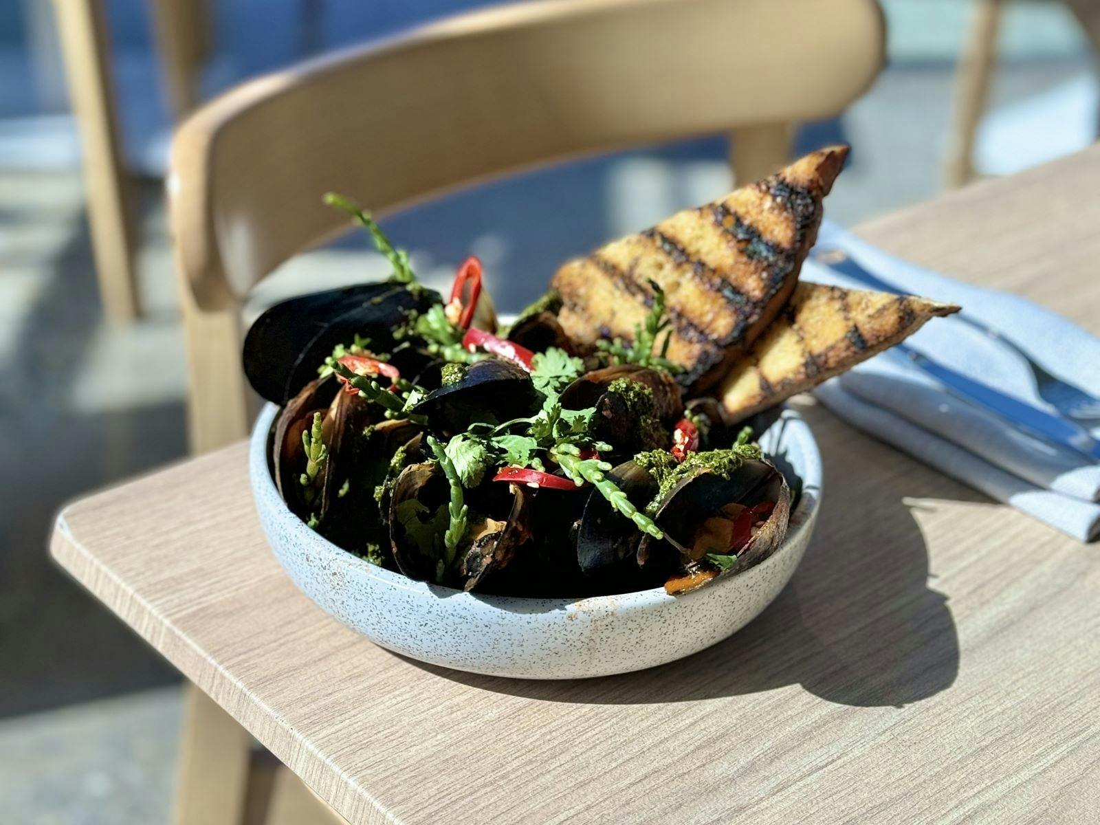 Mussels in Wild Water restaurant, The Trawool Estate