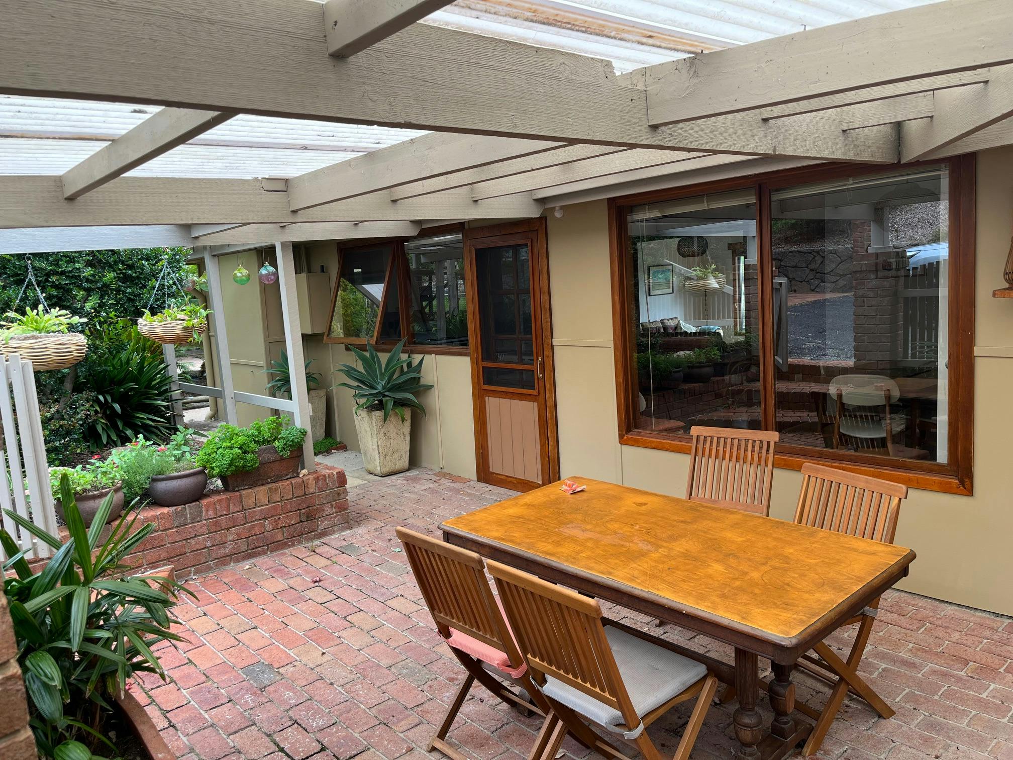 ウェバー バーベキュー、テーブルと椅子