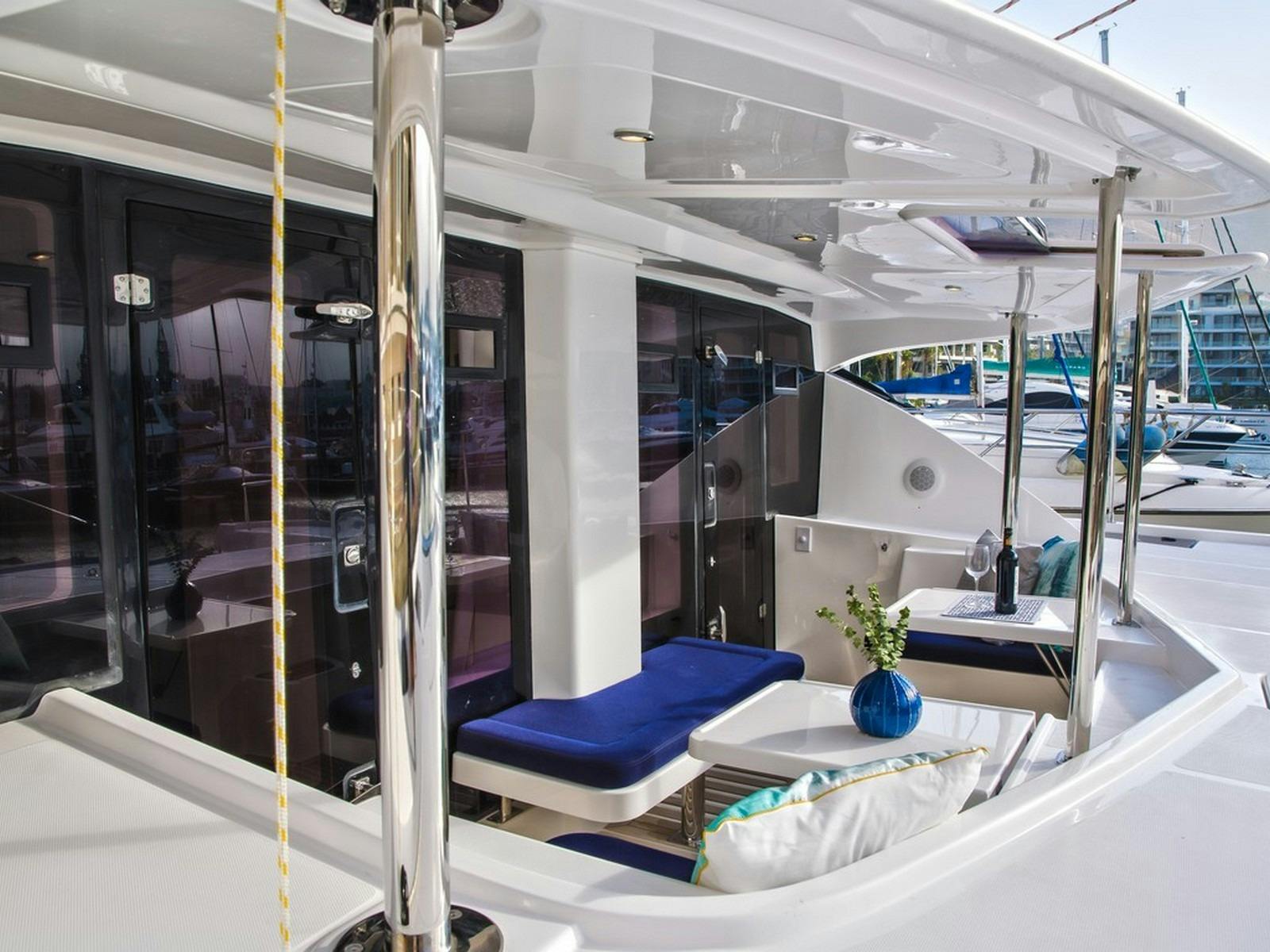 Leopard 58 - forward cockpit