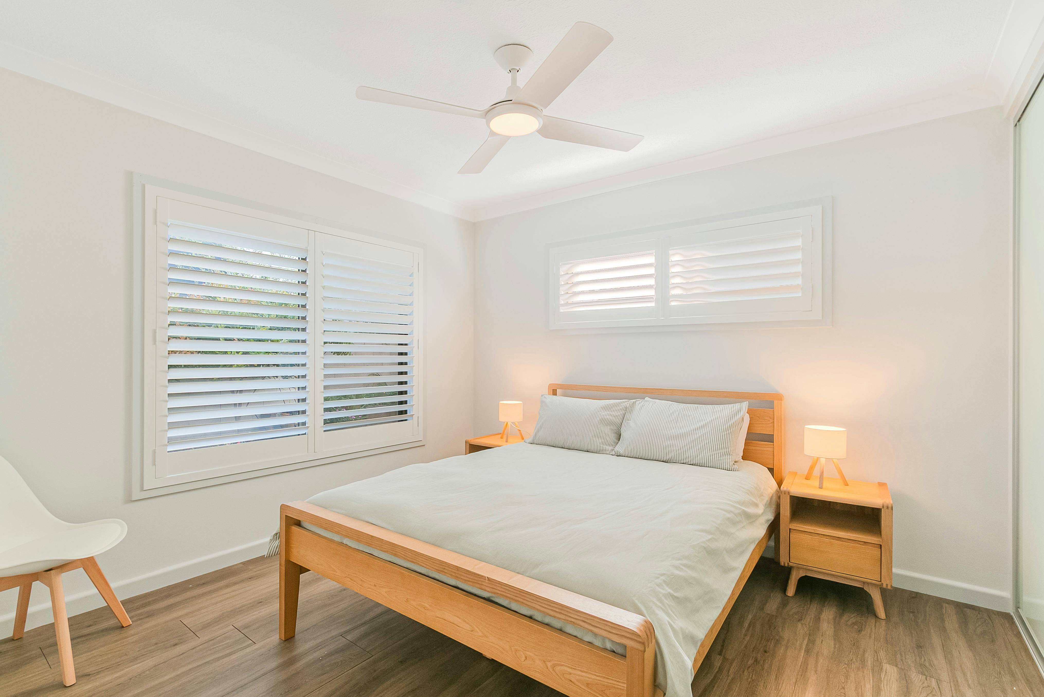 Main bedroom with queen bed