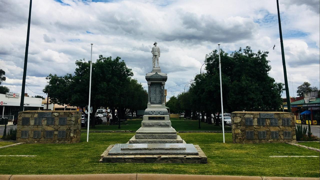 Nathalia - War Memorial Monument