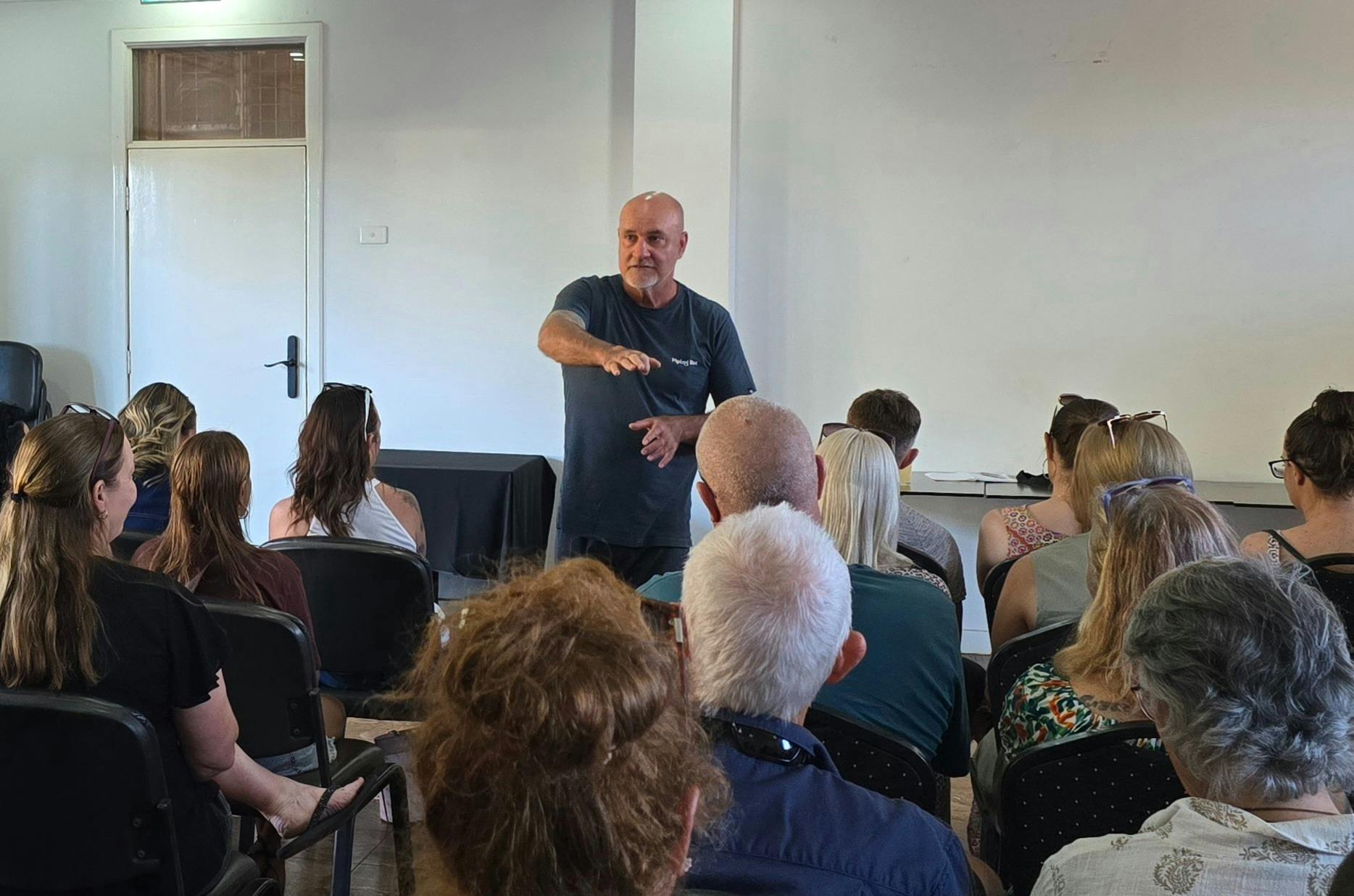 Psychic medium, Simon Hay doing an event