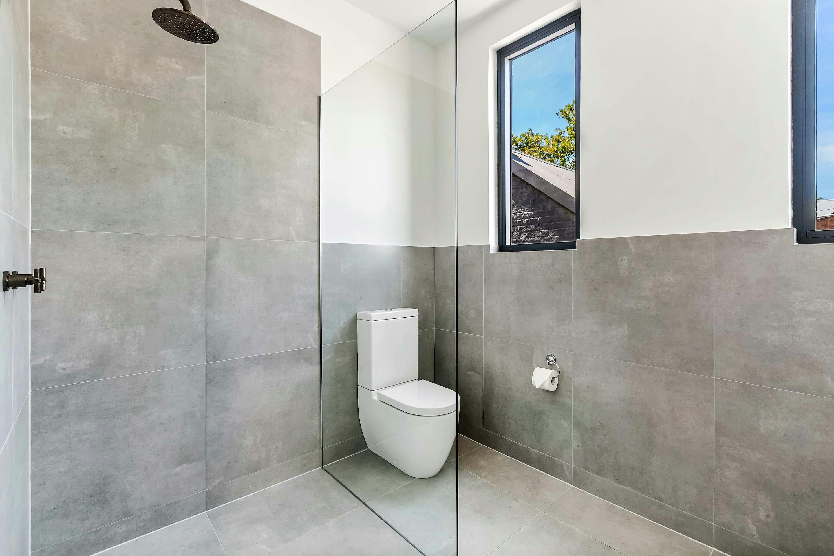 The Terminus Hotel, Pyrmont, Sydney - Shared Bathroom