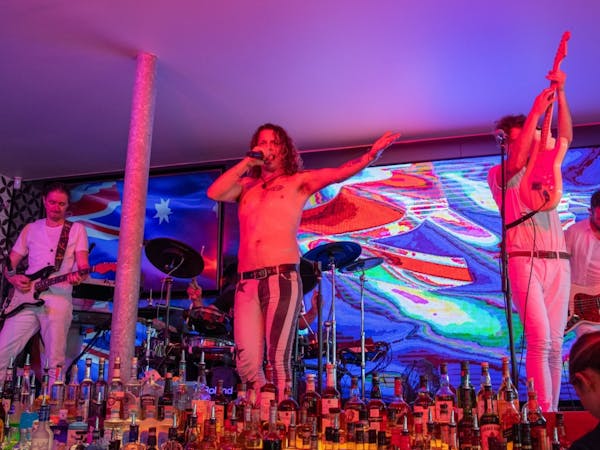 Rock Anthems Show with Dellacoma Rio