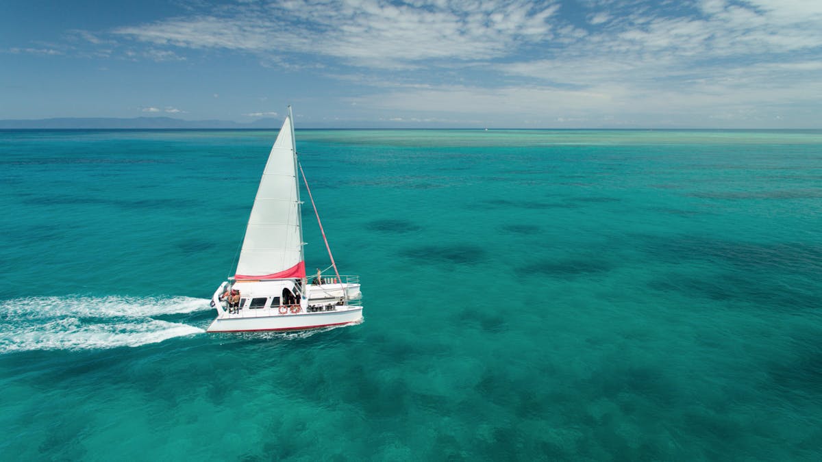 UPOLU SAIL