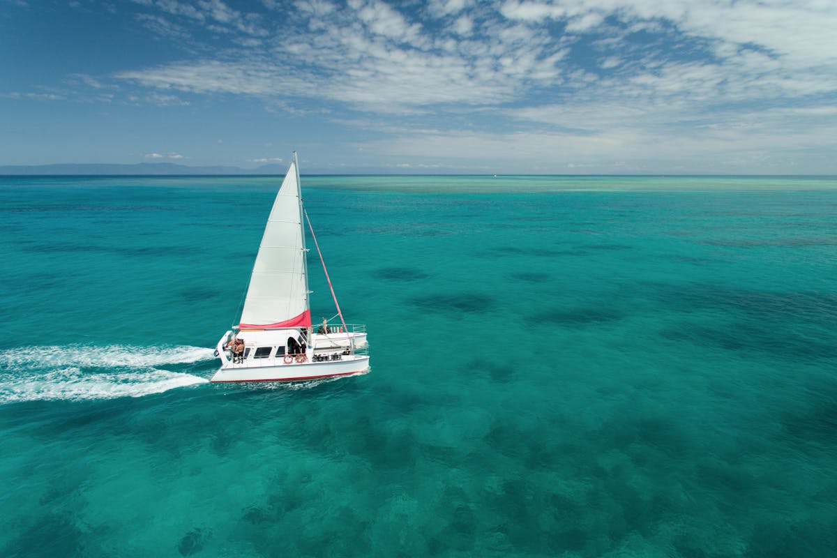 UPOLU SAIL