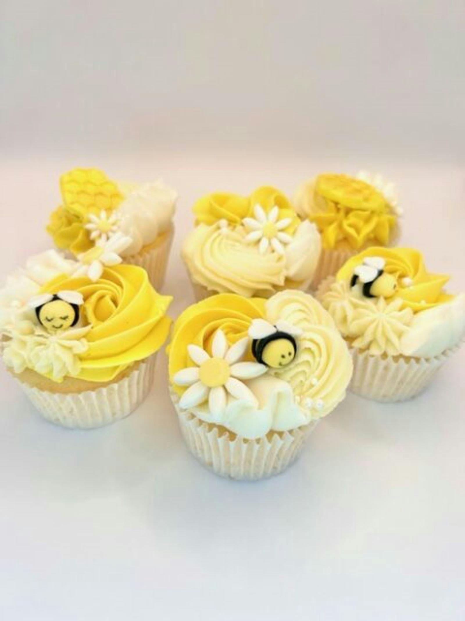 Kids Bee Cupcakes