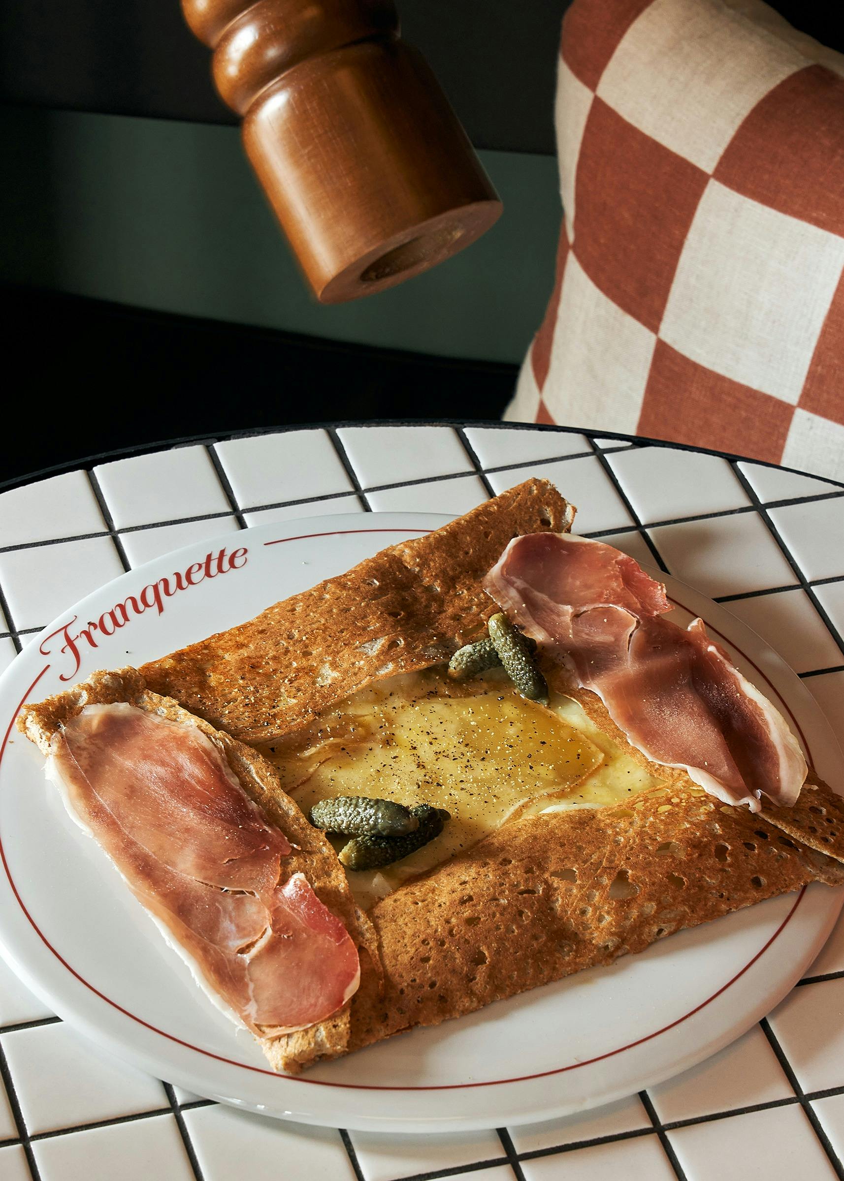 Franquette Crêperie - La Raclette Galette