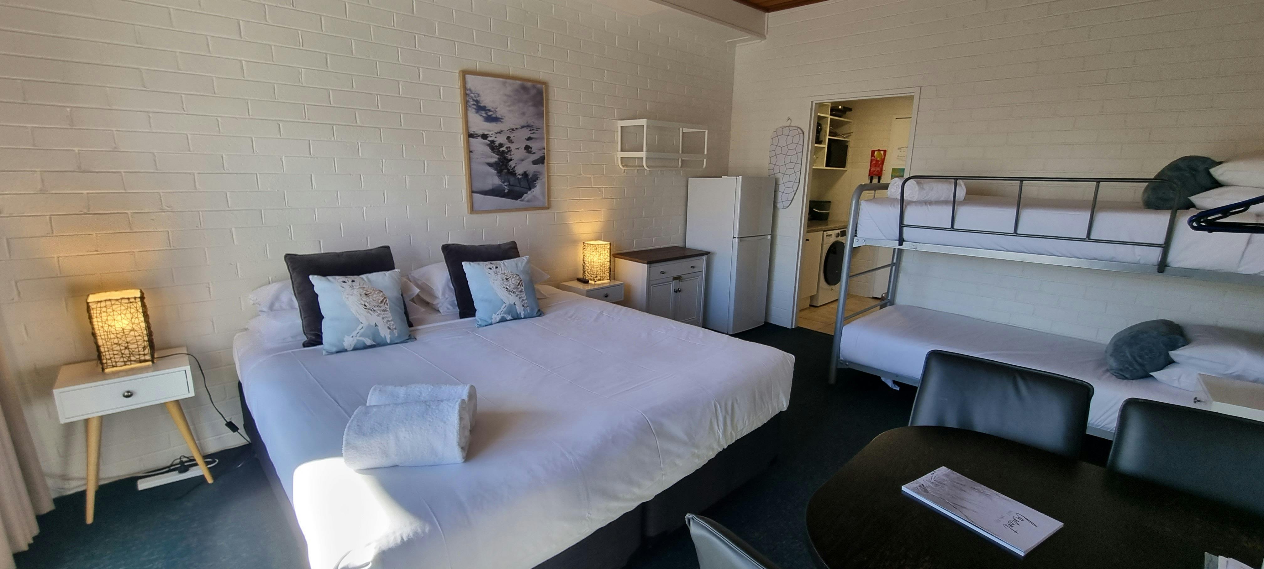 Snow accommodation luxury Falls Creek Alpine Resort skiing life Cedarwood Apartments