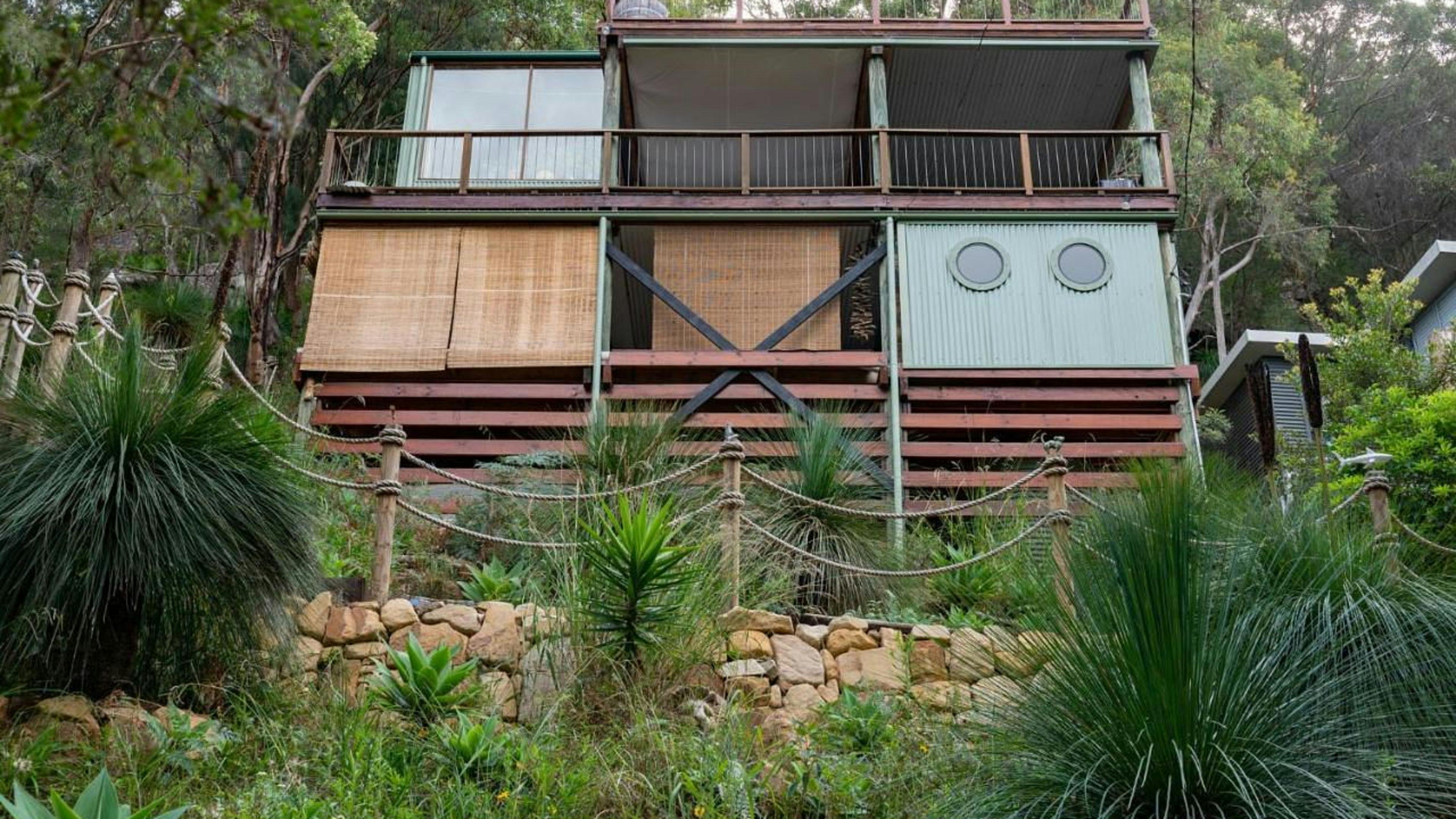 Kalighat River House