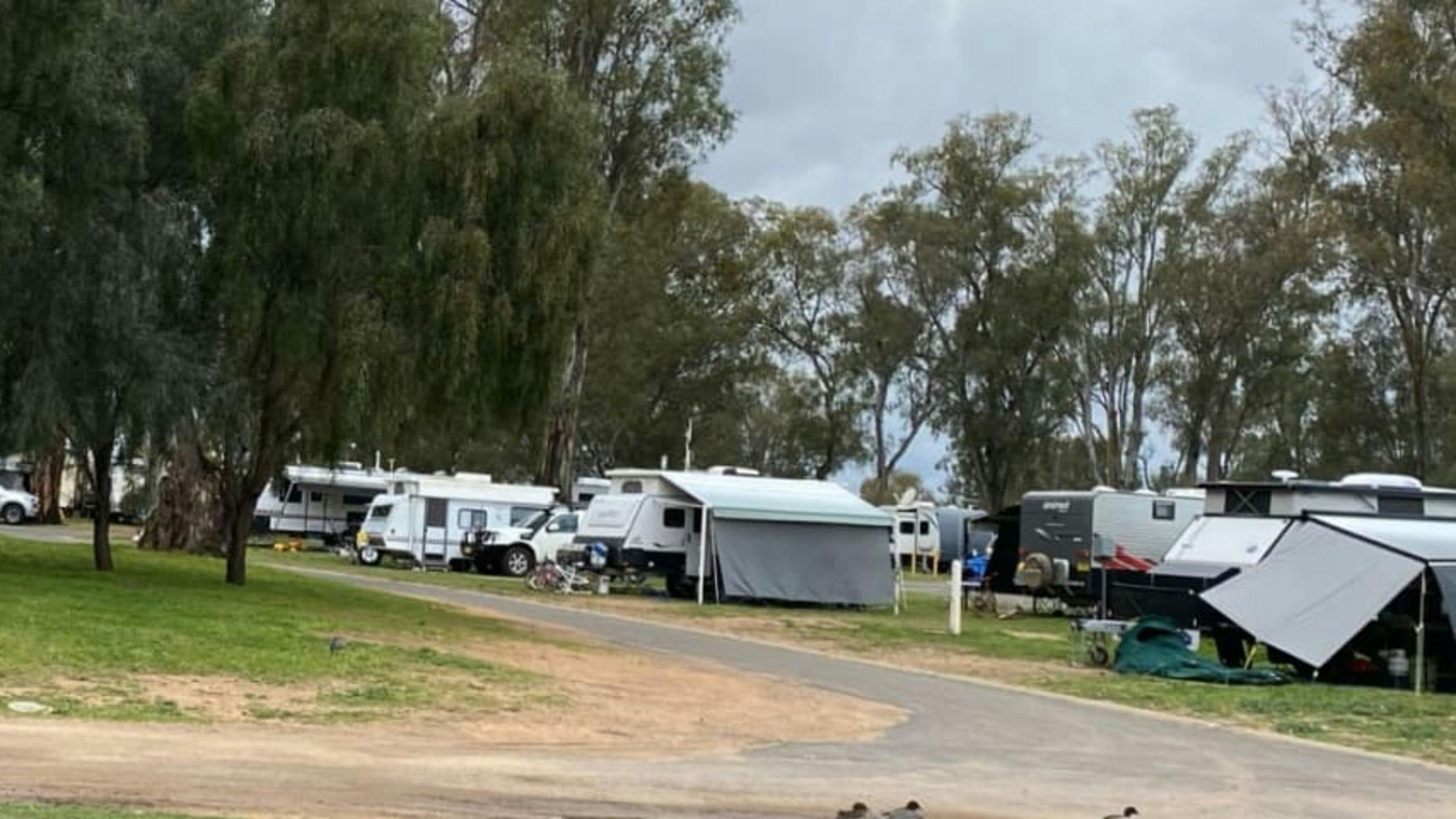 Moulamein Lakeside Caravan Park