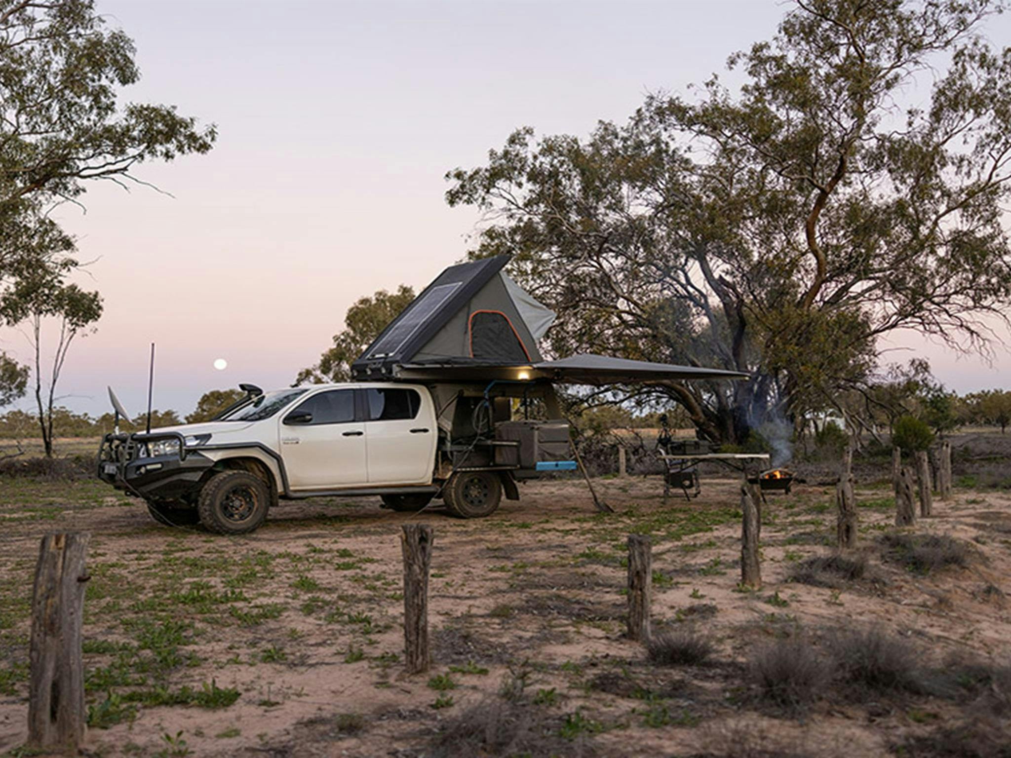 Visitors with a camper trailer at Brindingabba campground. Credit: Andrew Hull &copy; DCCEEW