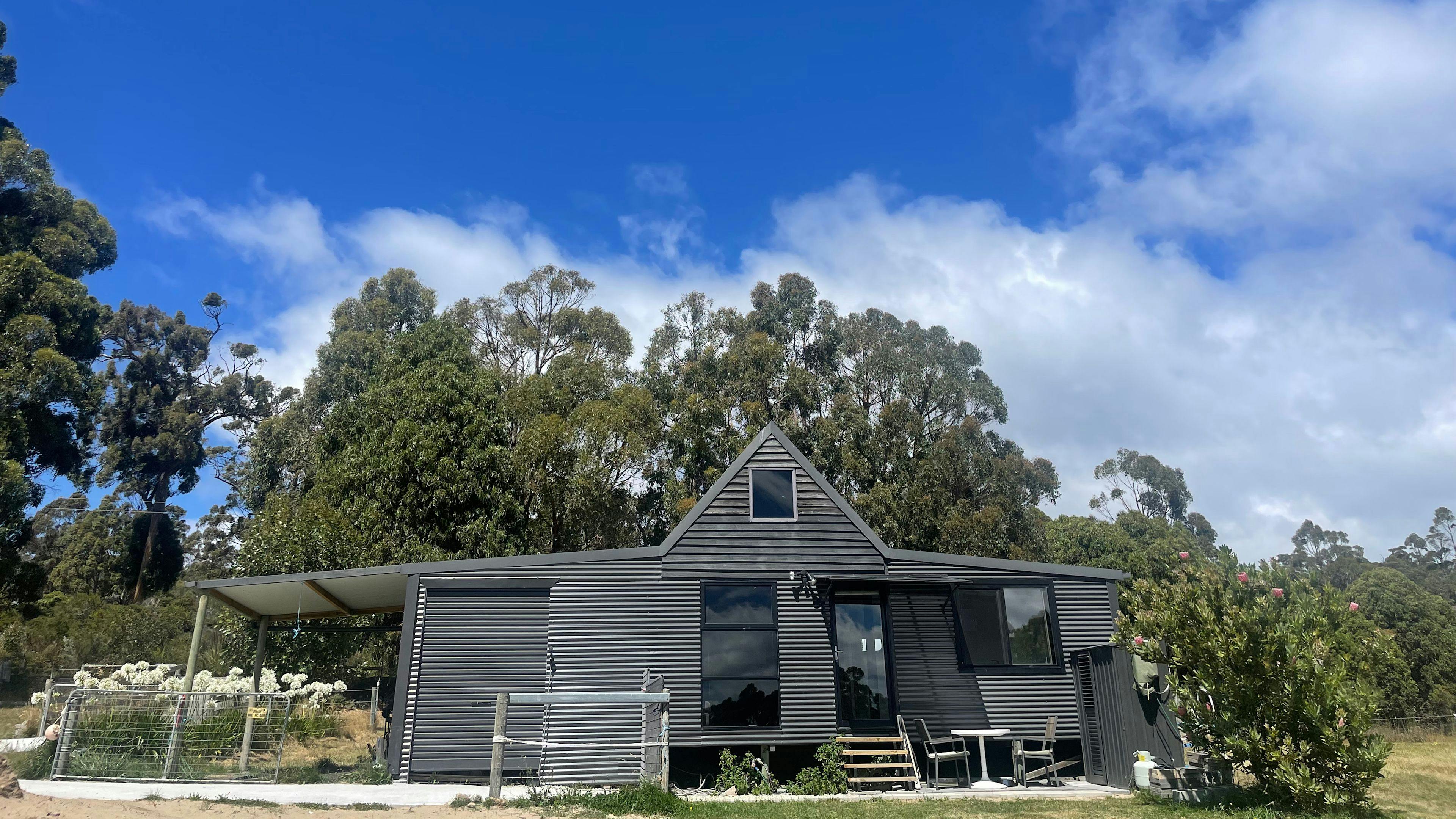Bruny coastal camping & Funky Barn