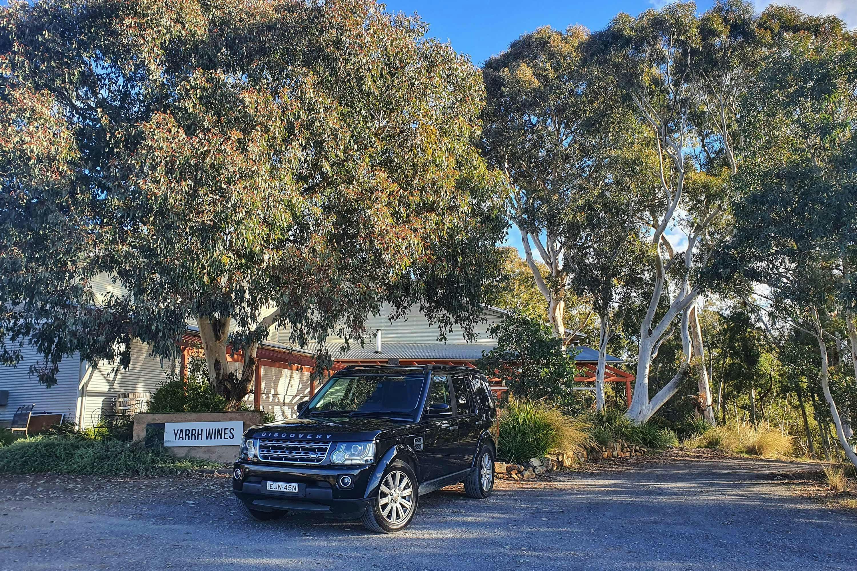 Van Du Vin luxury tour vehicle at Yarrh