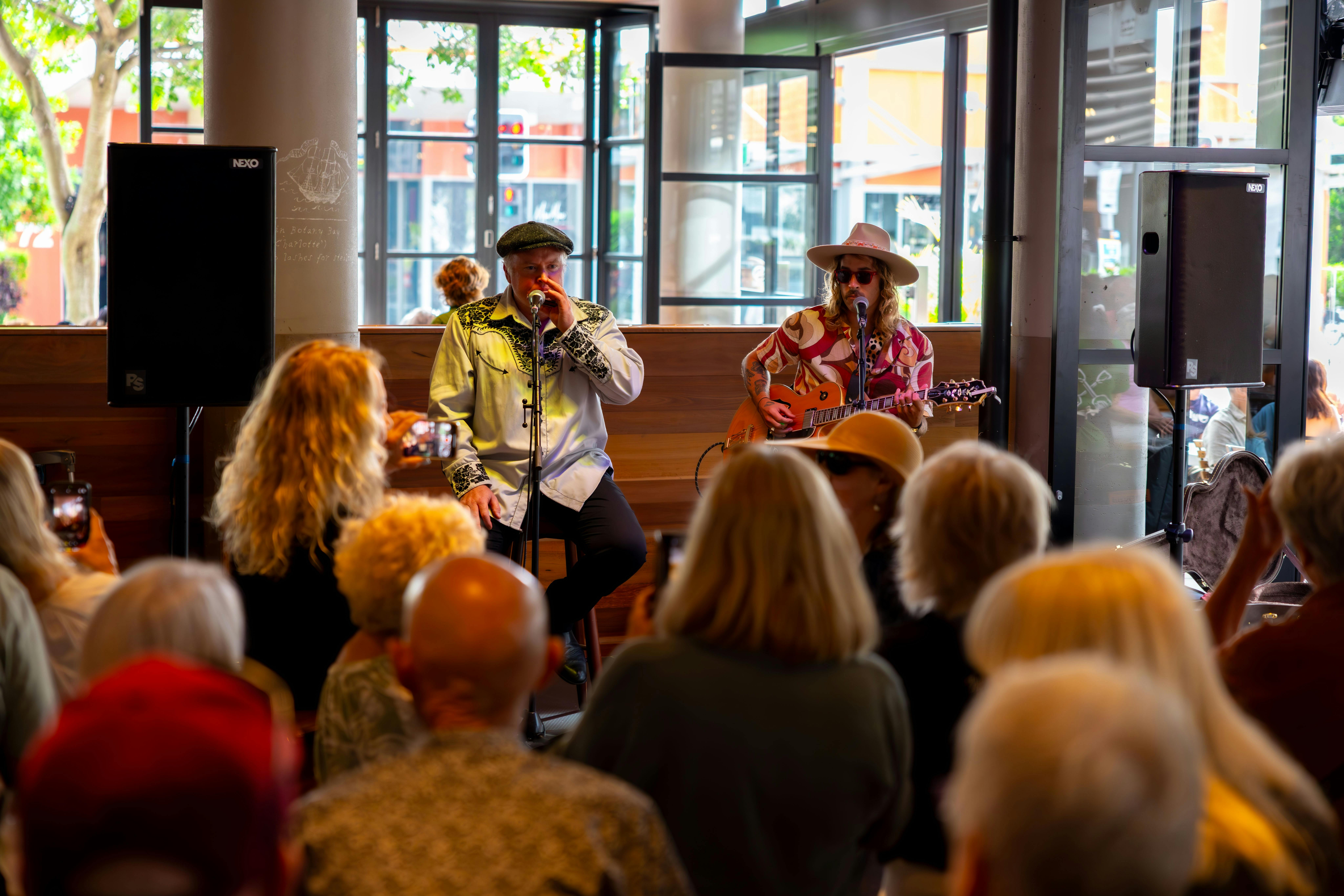 People enjoying Groundwater CMF at Pig 'N' Whistle Broadbeach