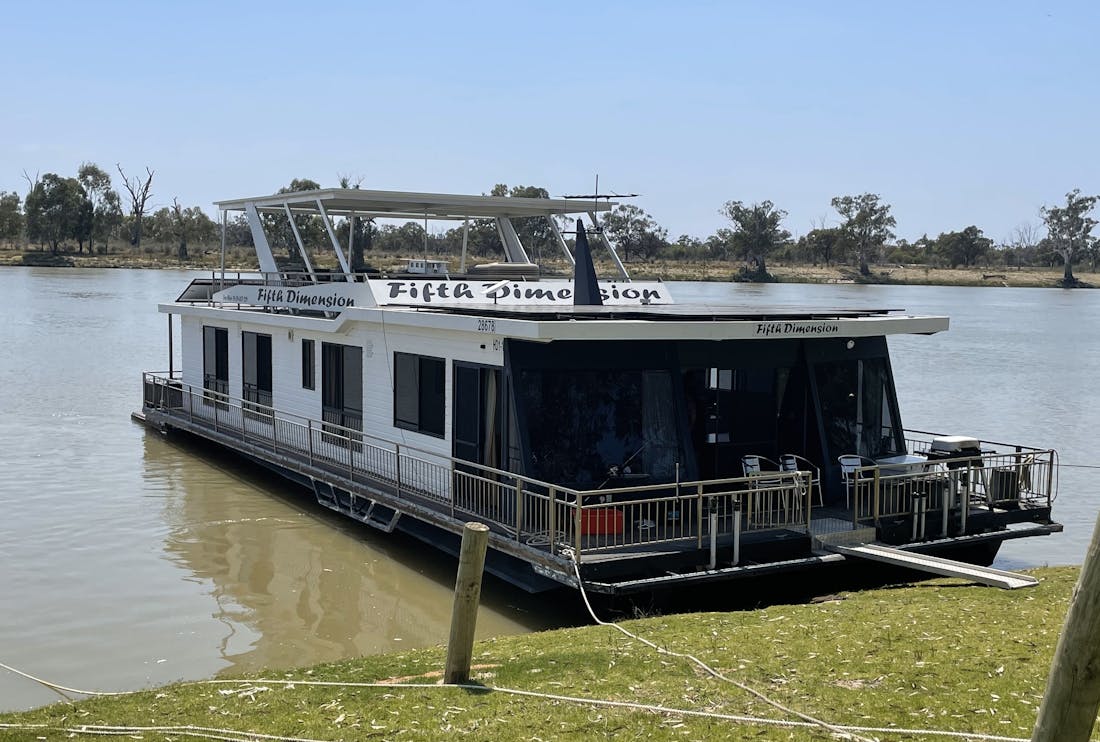 Fifth Dimension Houseboat - Paringa, Hire | South Australia