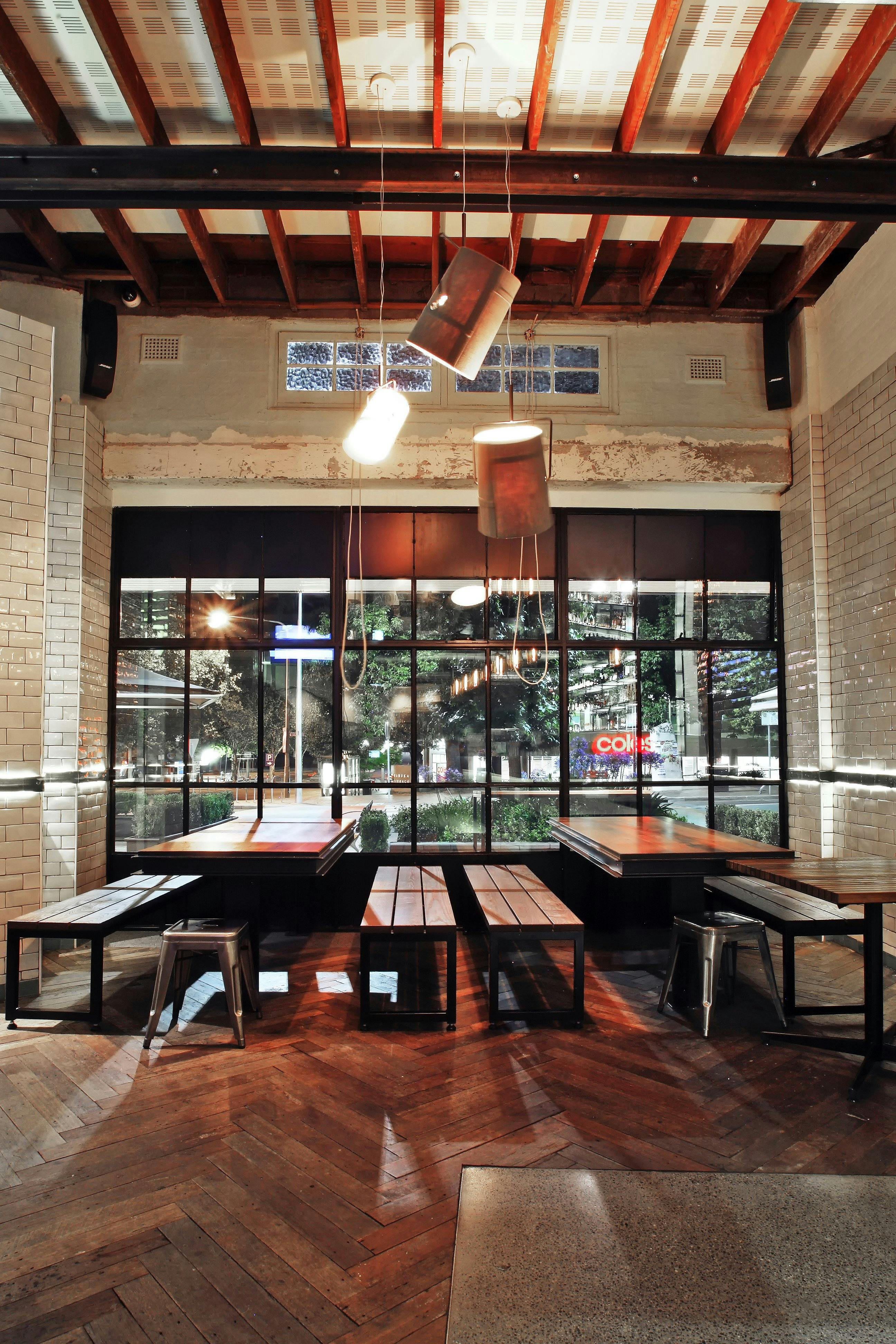 Public bar