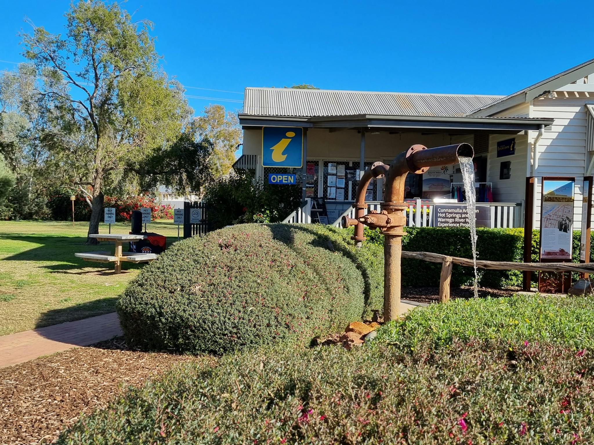 Cunnamulla Visitor Information Centre Cunnamulla Visitor Information Centre